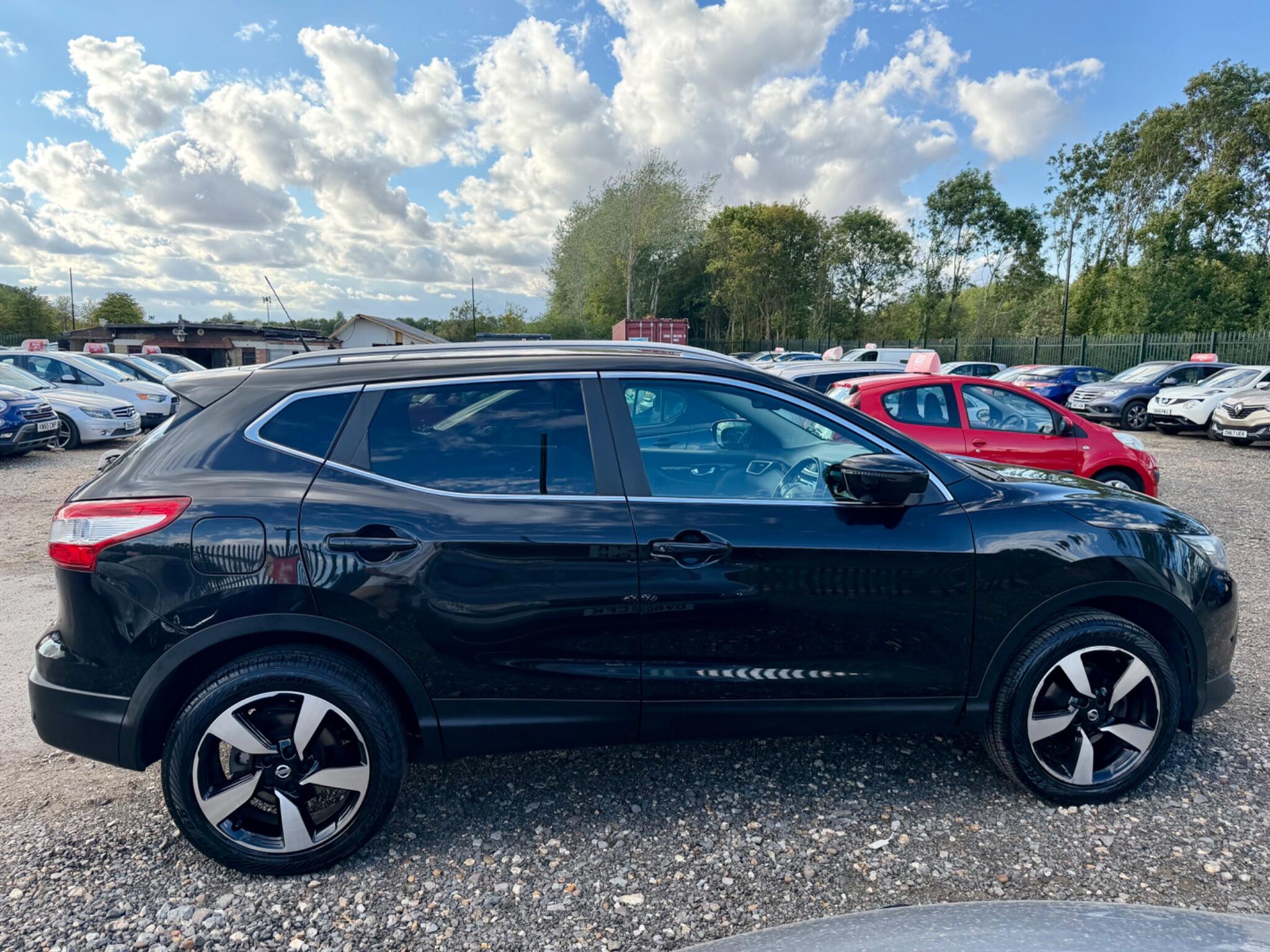 Nissan Qashqai view 23