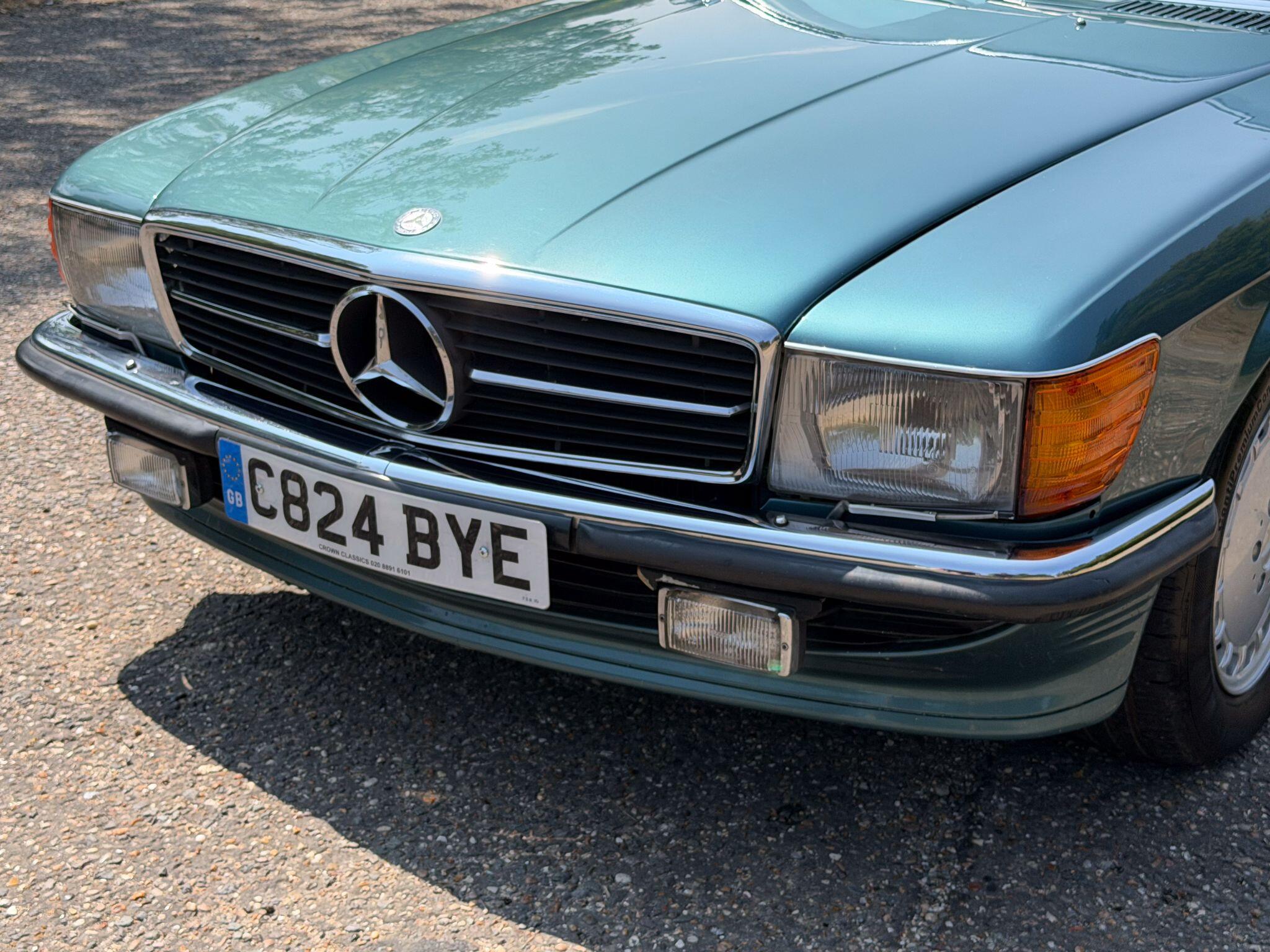 Mercedes-Benz SL view 8