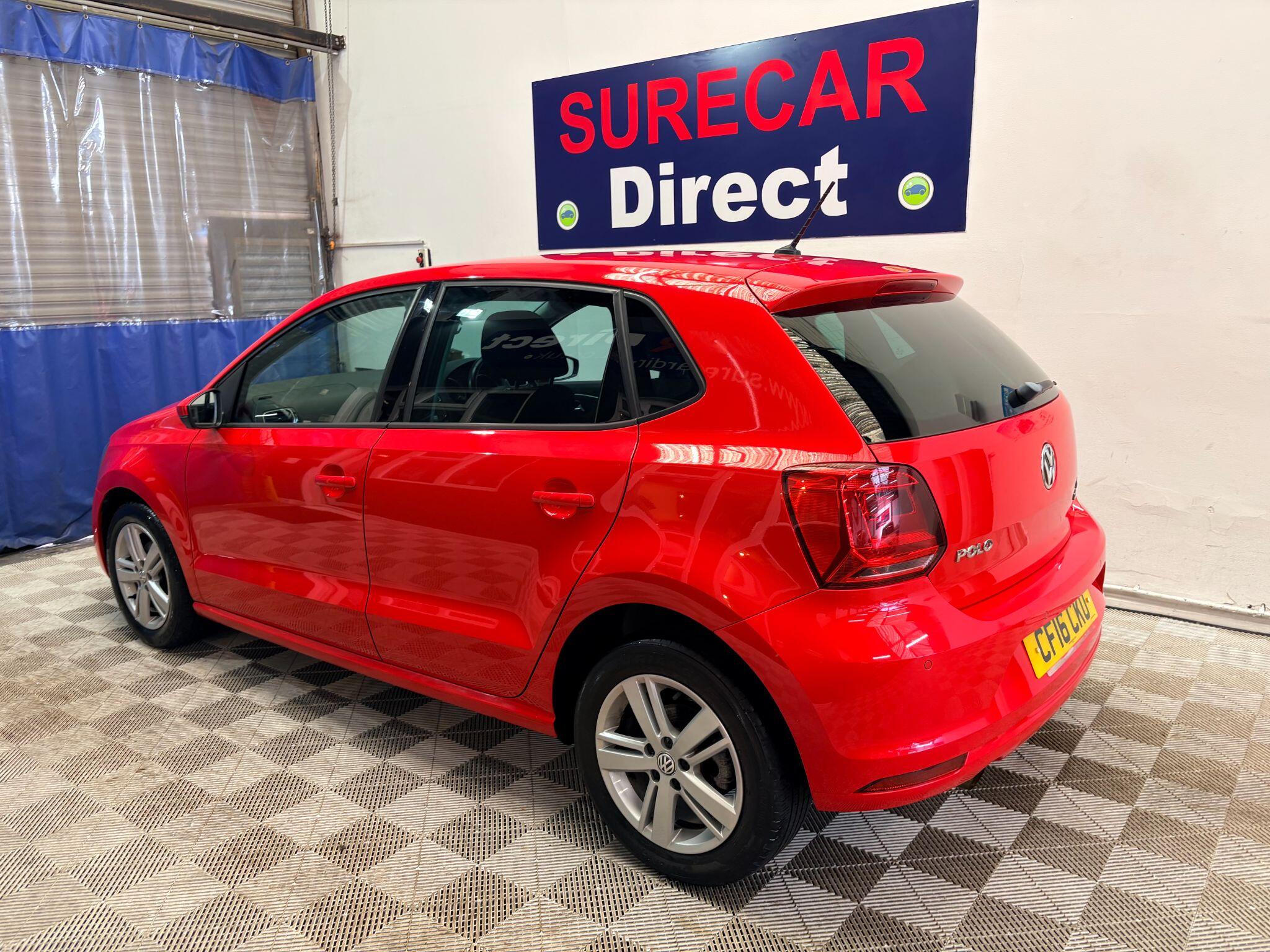 Volkswagen Polo view 2