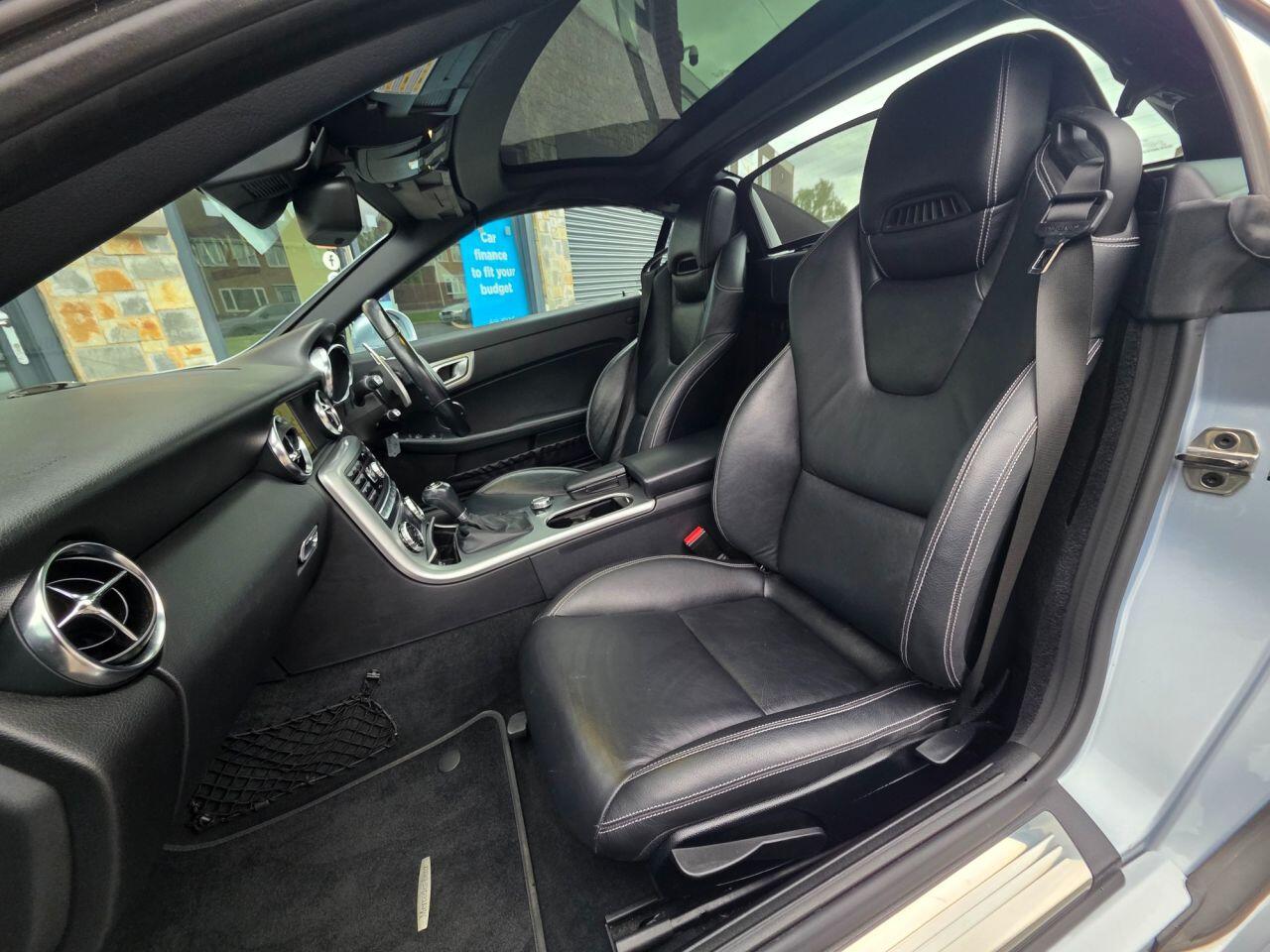 Mercedes-Benz SLK view 6