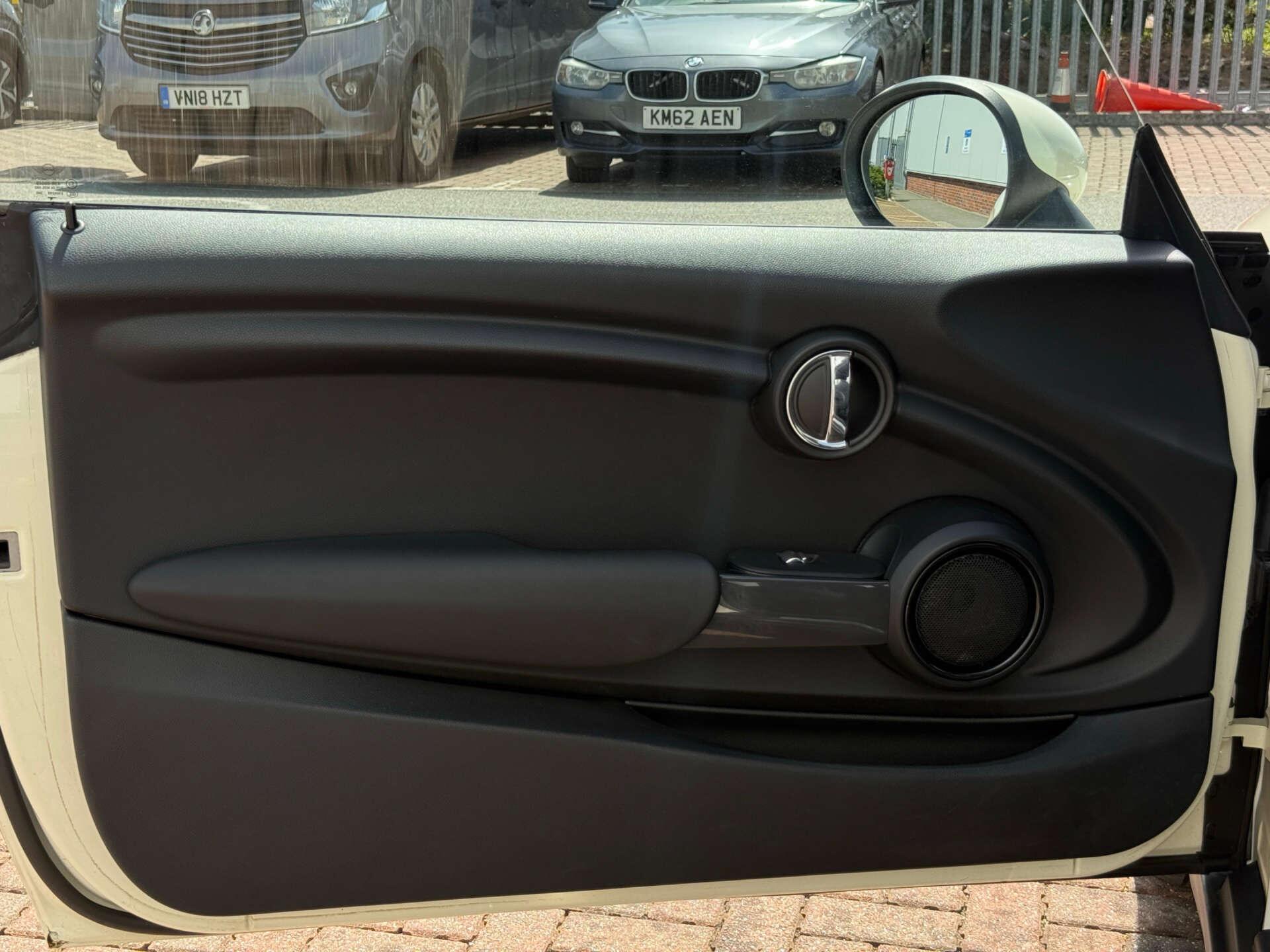 Mini Cooper view 33