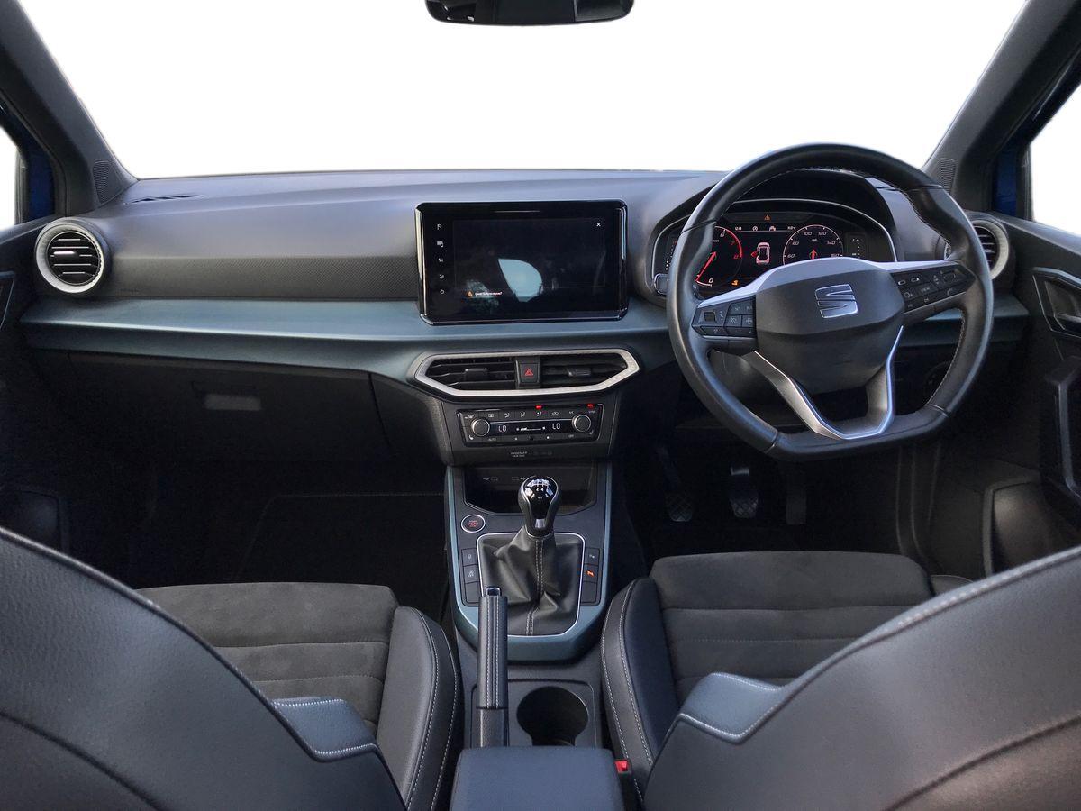 Seat Arona view 4