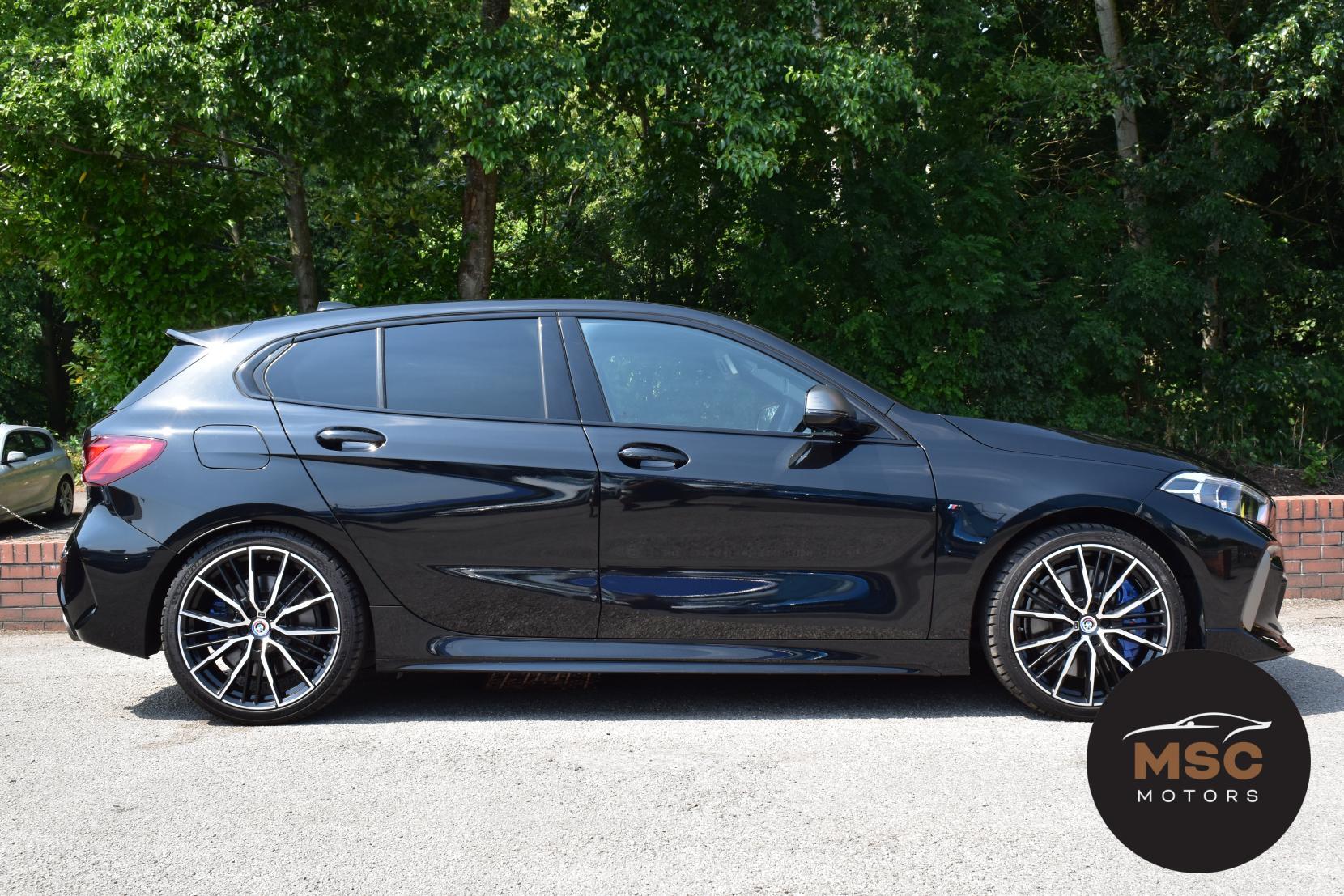 BMW 1 Series view 22