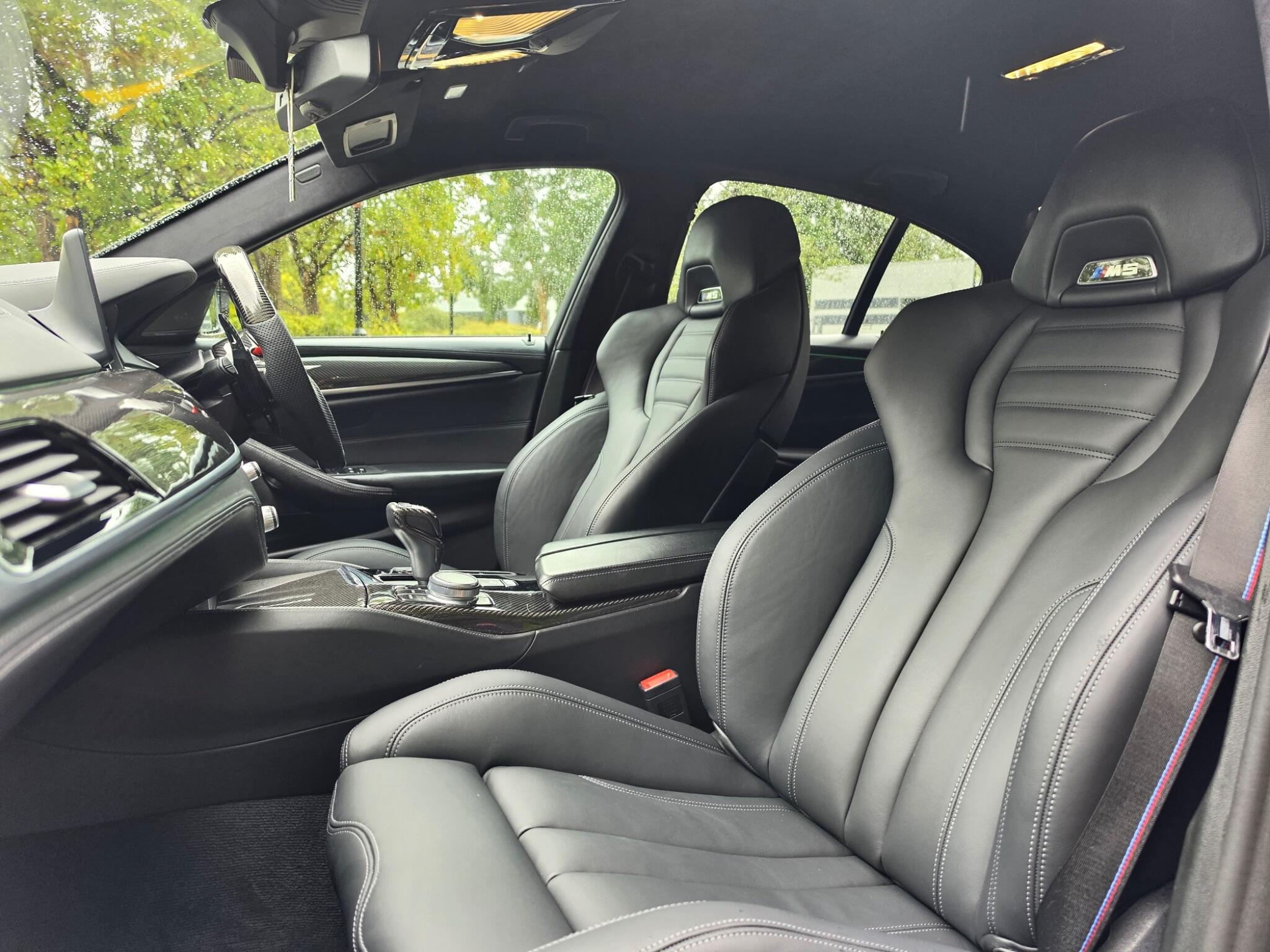 BMW M5 view 10