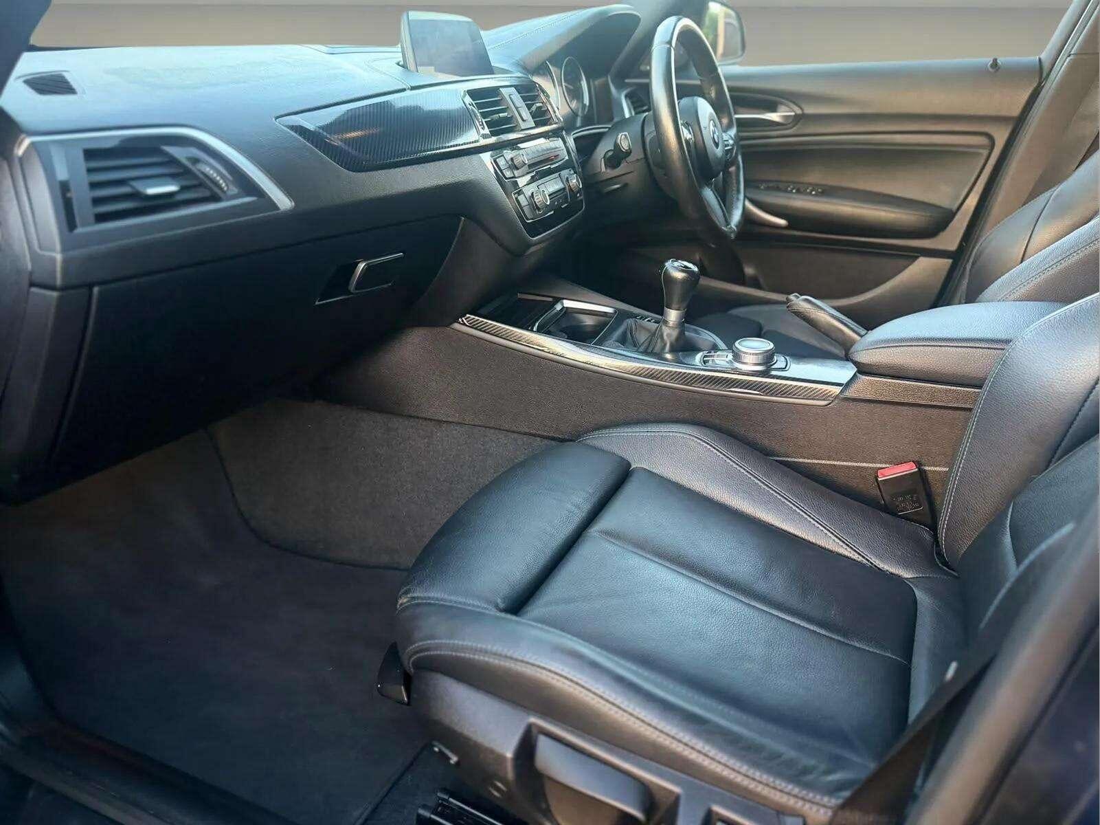BMW 1 Series view 35