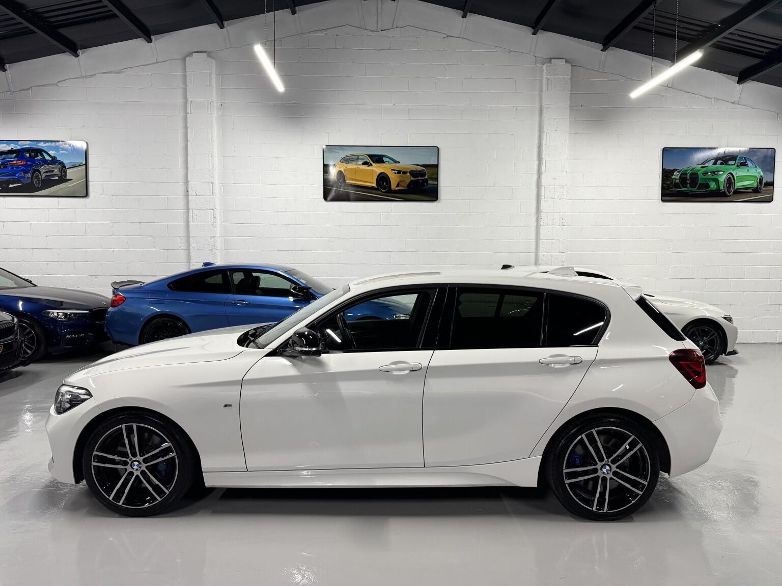 BMW 1 Series view 23