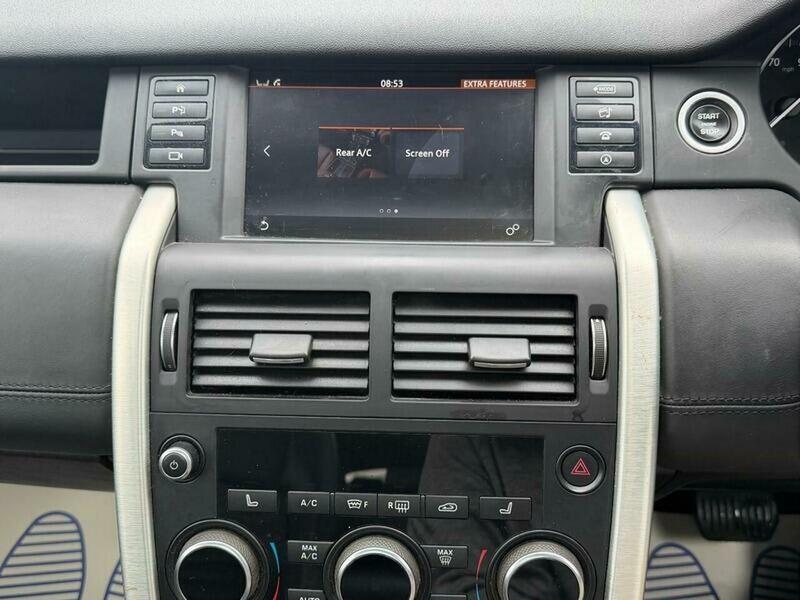 Land Rover Discovery Sport view 42