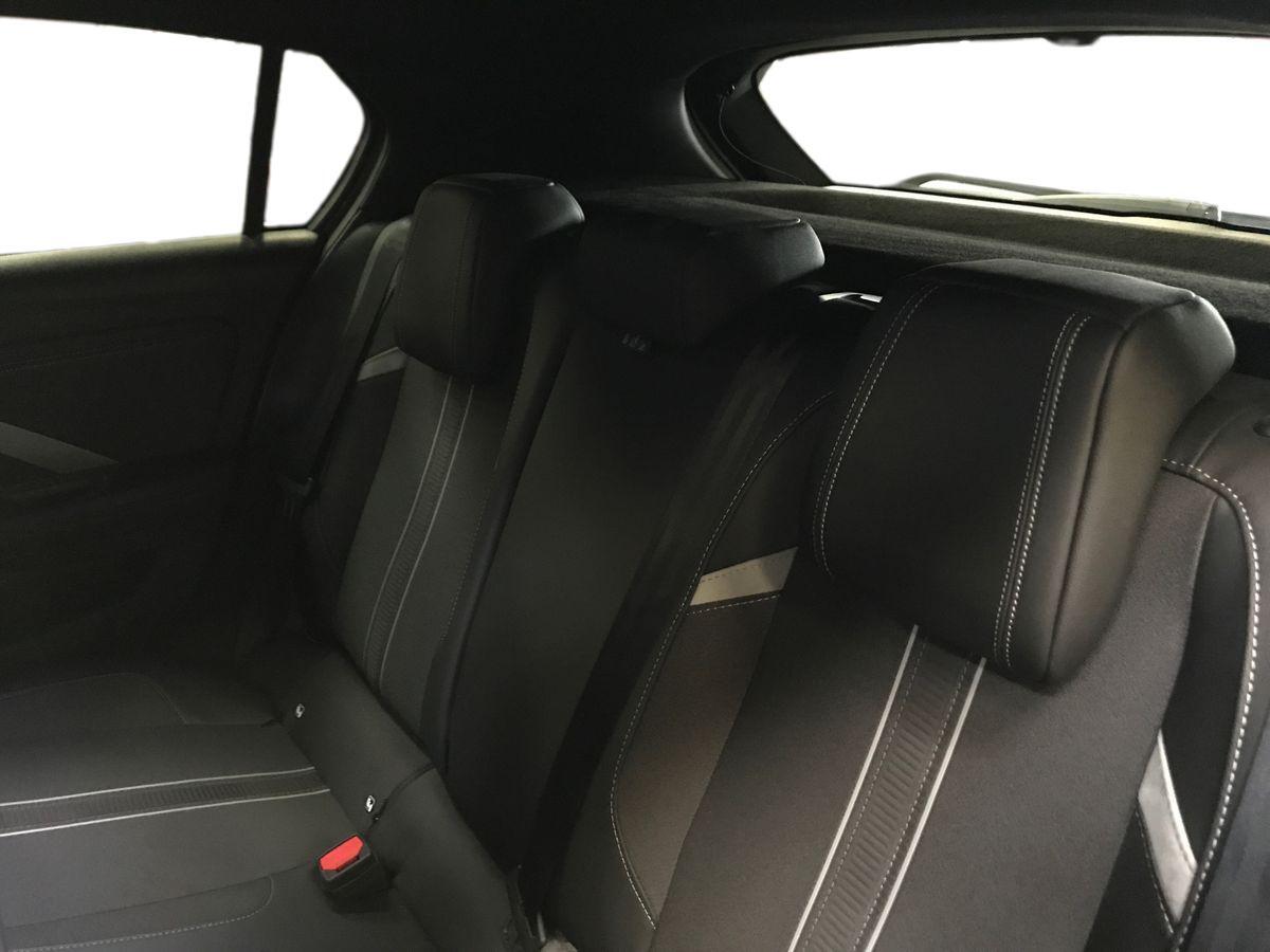 Vauxhall Astra view 7