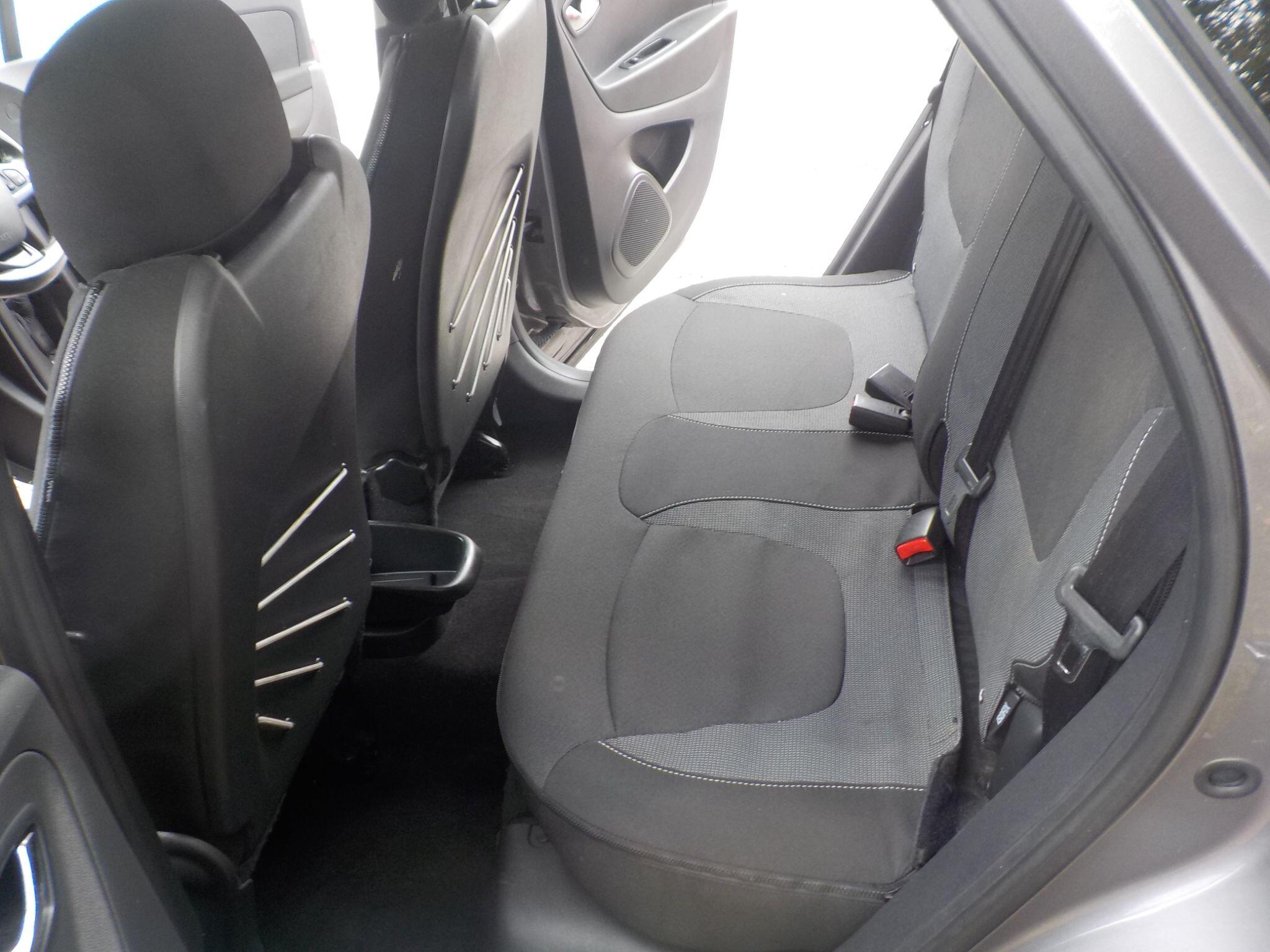 Renault Captur 1.5 dCi ENERGY Dynamique S Nav Euro 6 (s/s) 5dr