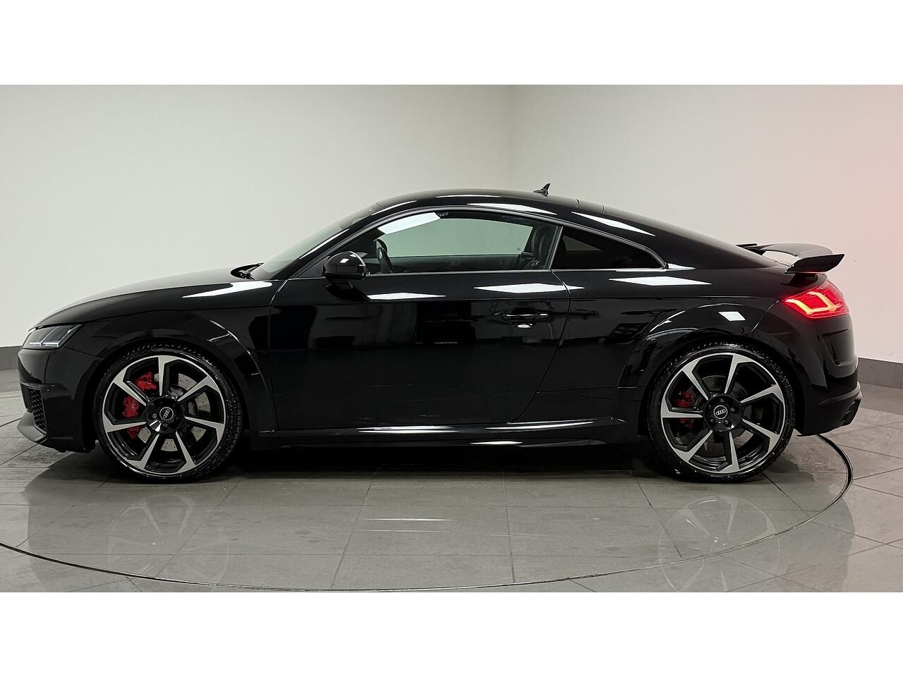 Audi TT RS view 4