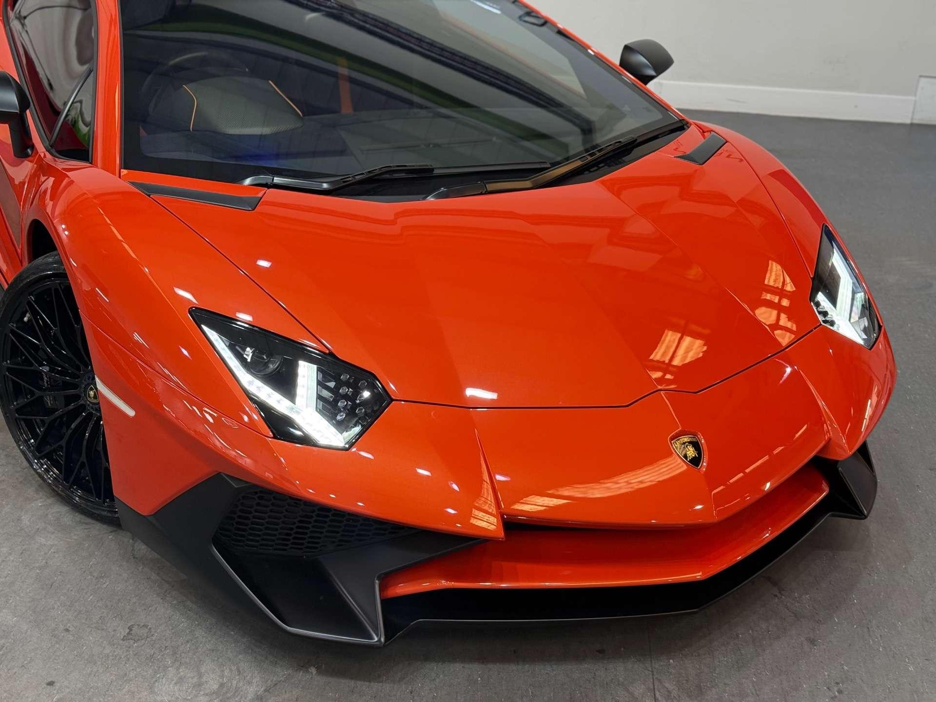 Lamborghini Aventador view 63