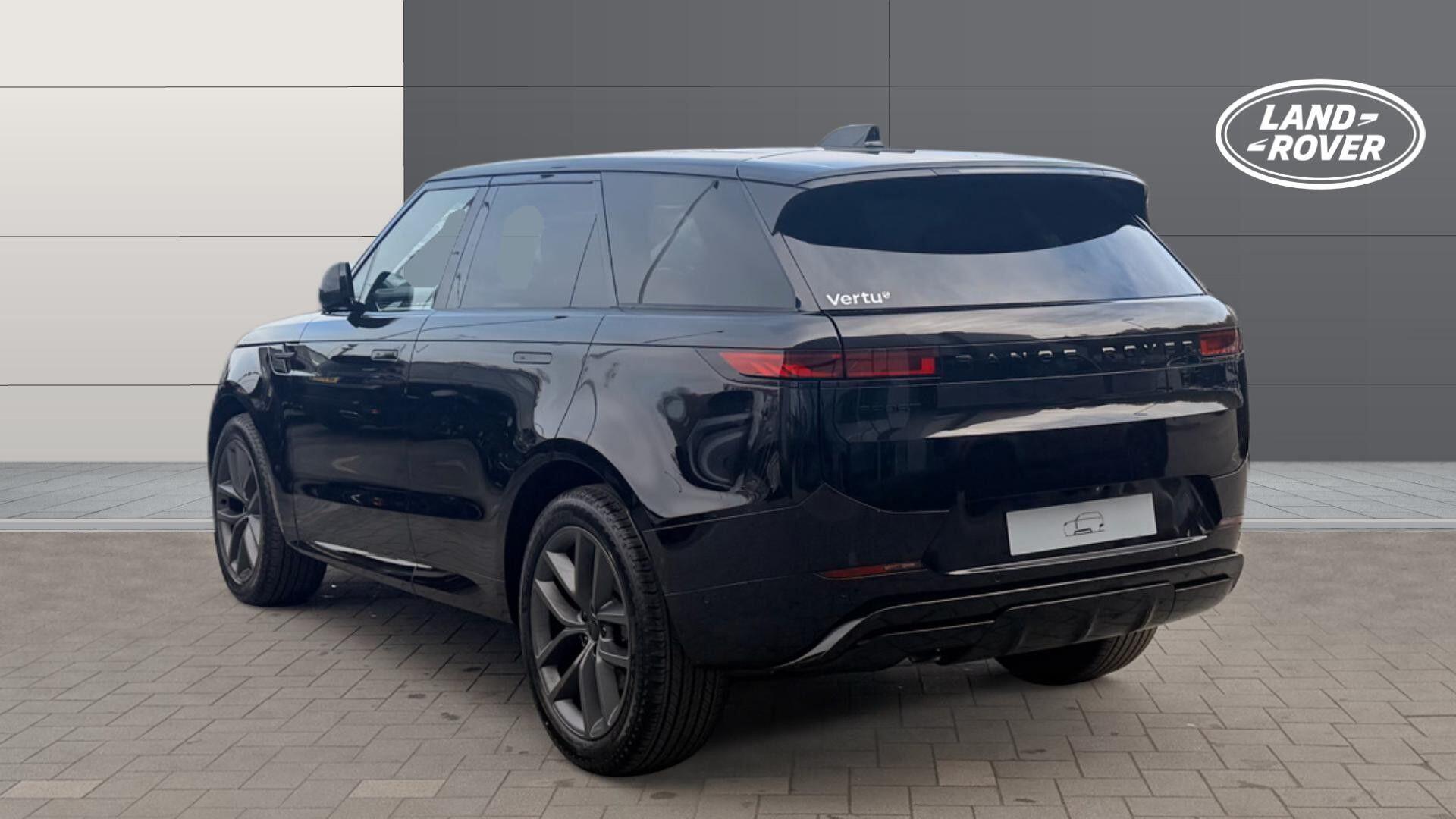 Land Rover Range Rover Sport view 3