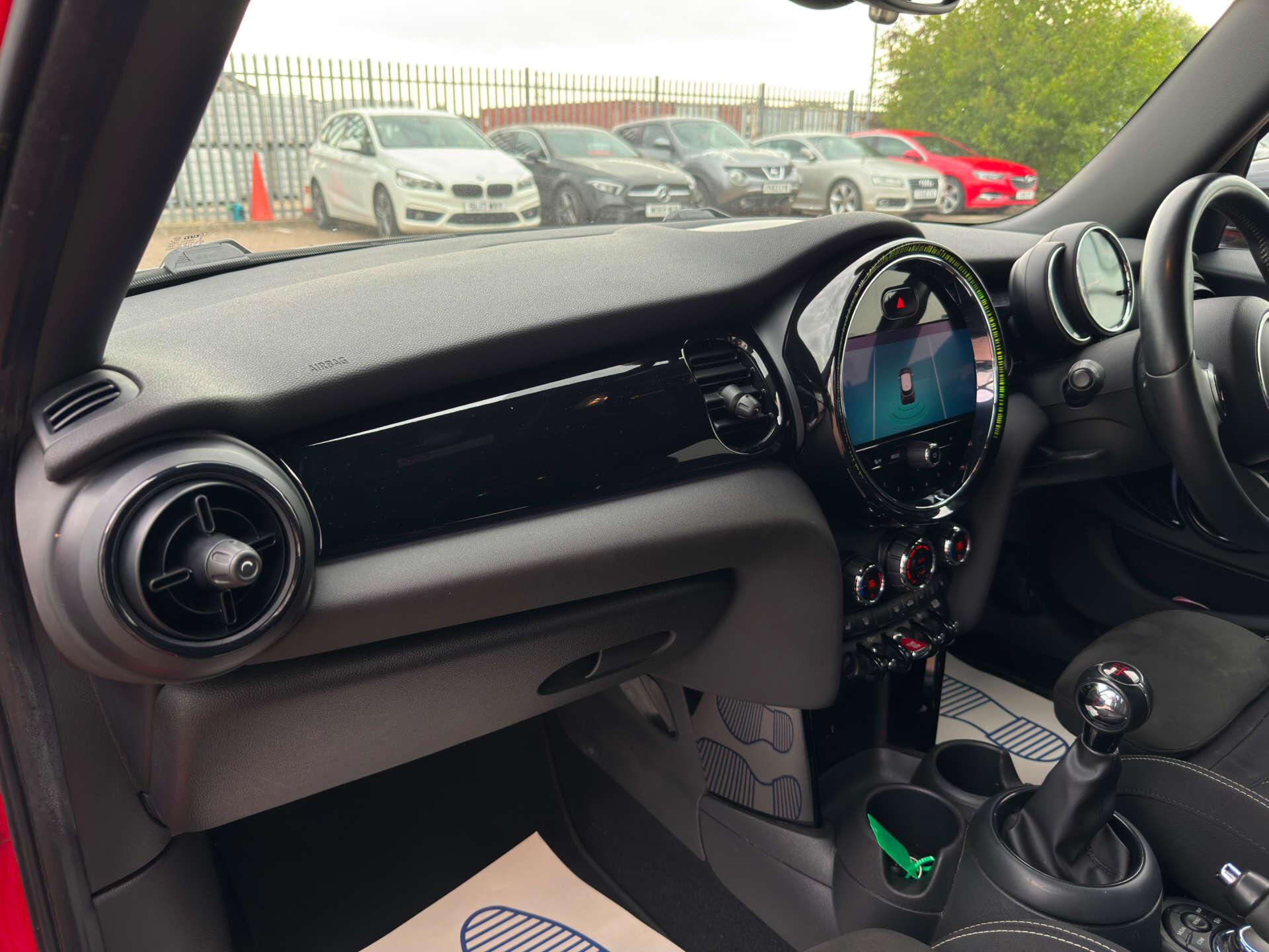 Mini Cooper view 49