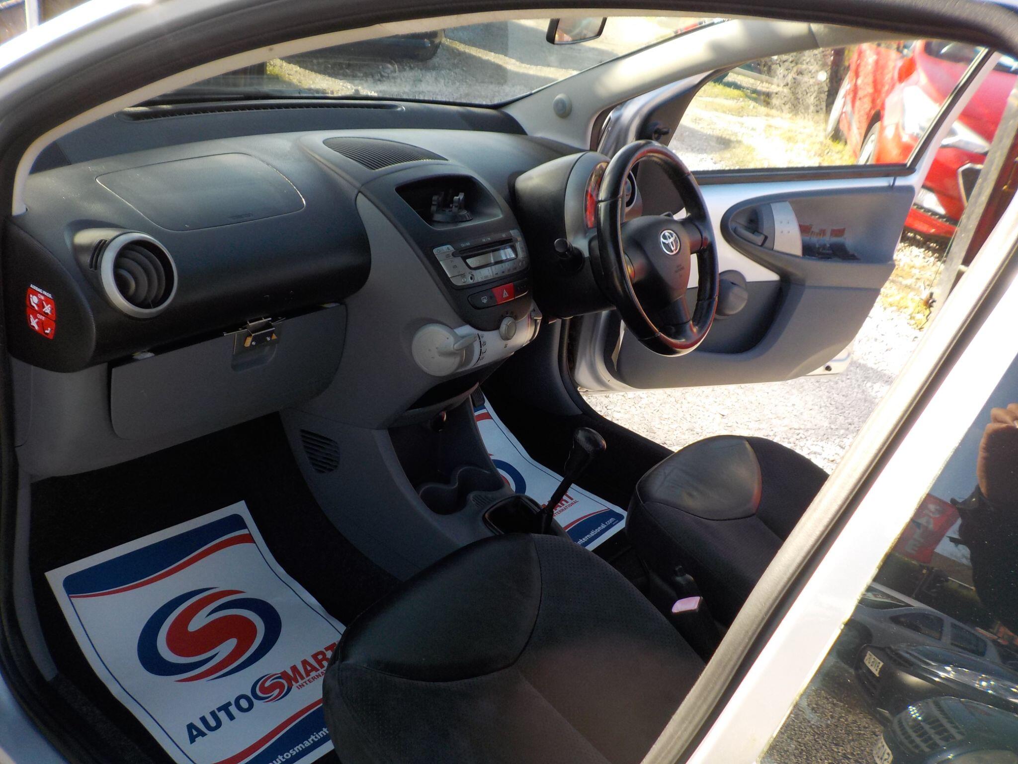 Toyota AYGO 1.0 VVT-i Platinum Euro 4 5dr