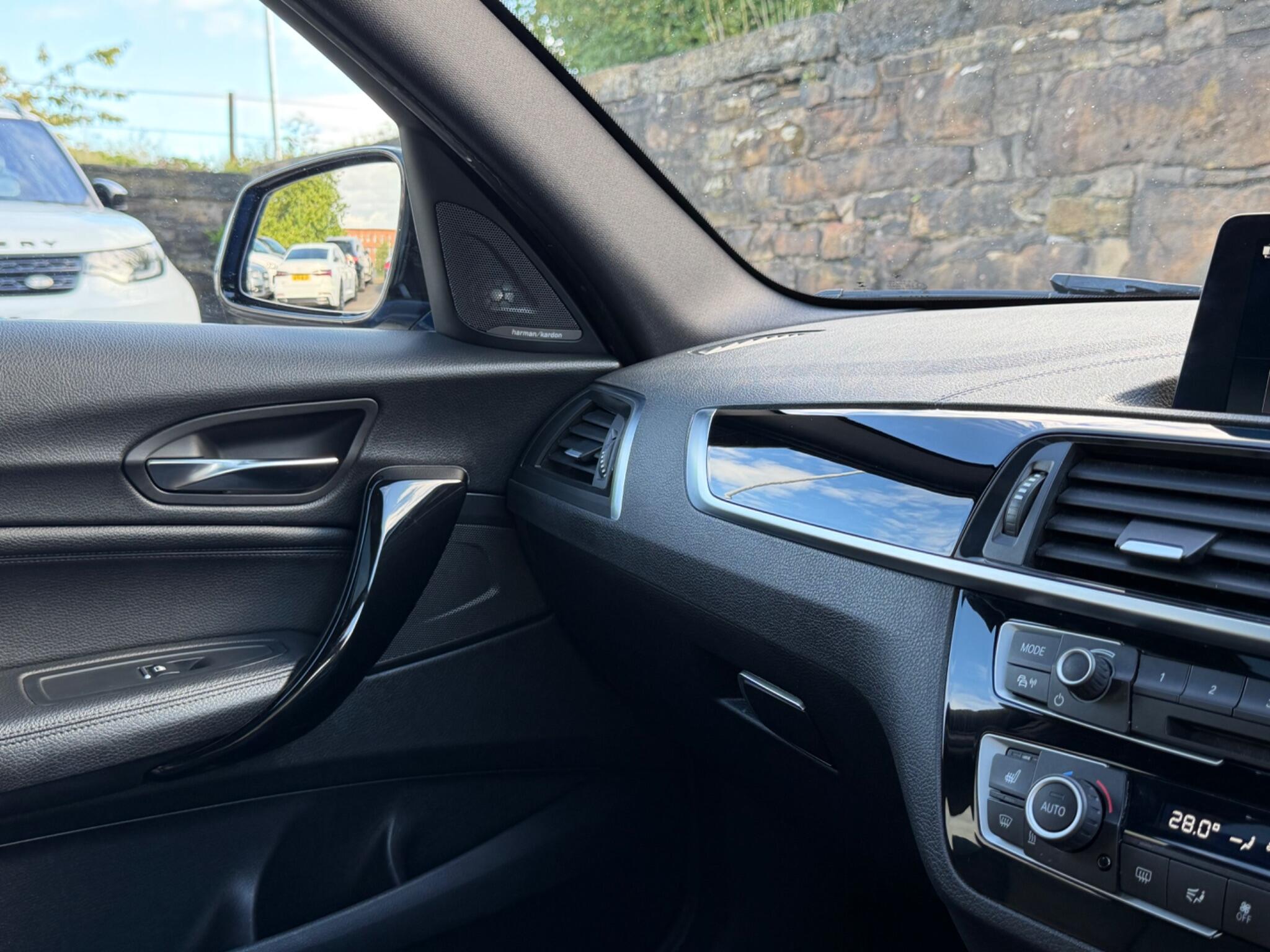 BMW 1 Series view 54