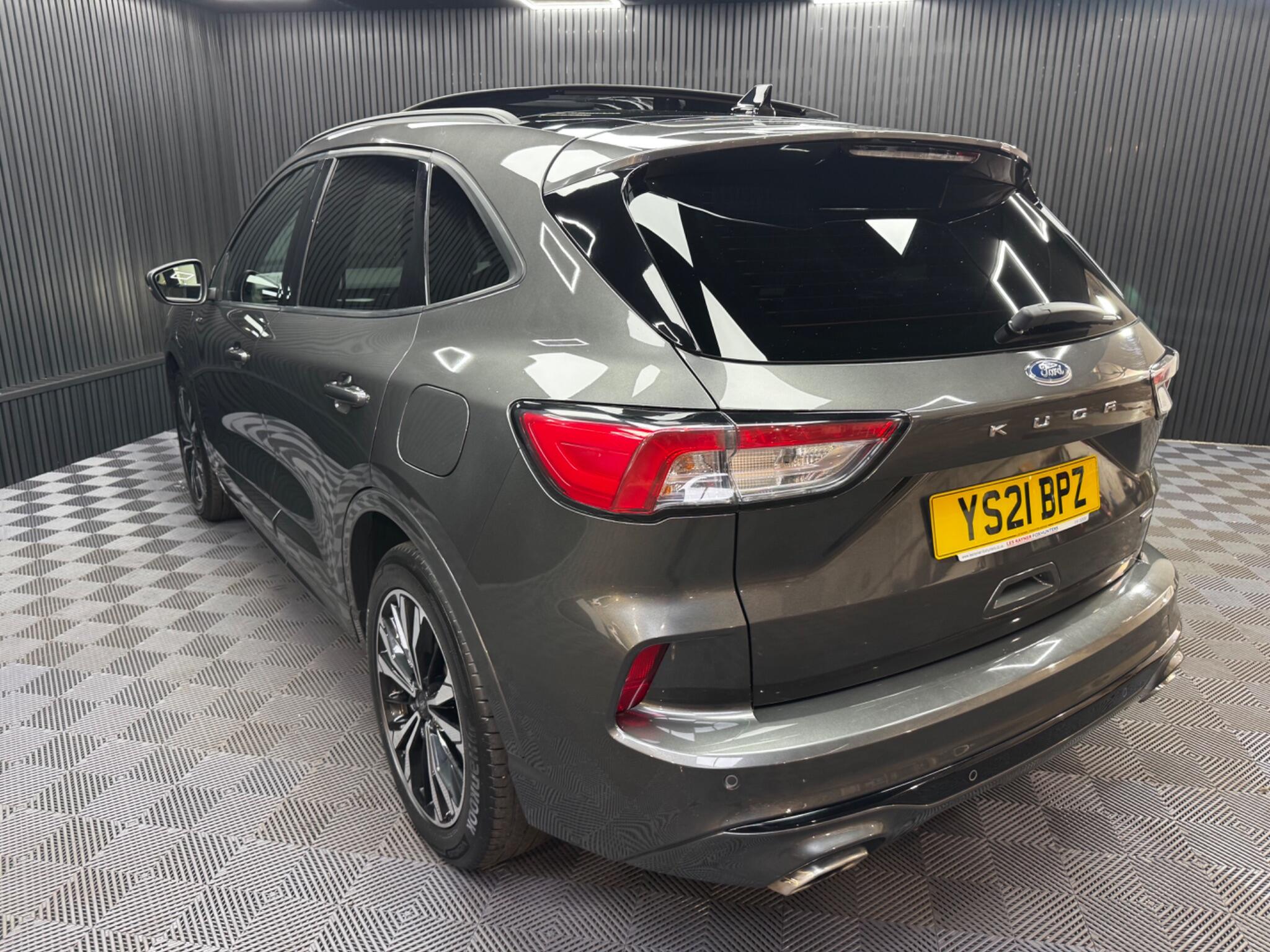 Ford Kuga view 16
