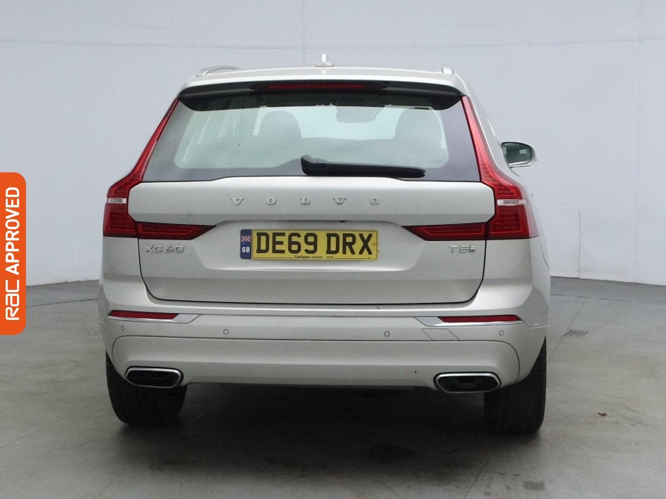 Volvo XC60 view 8