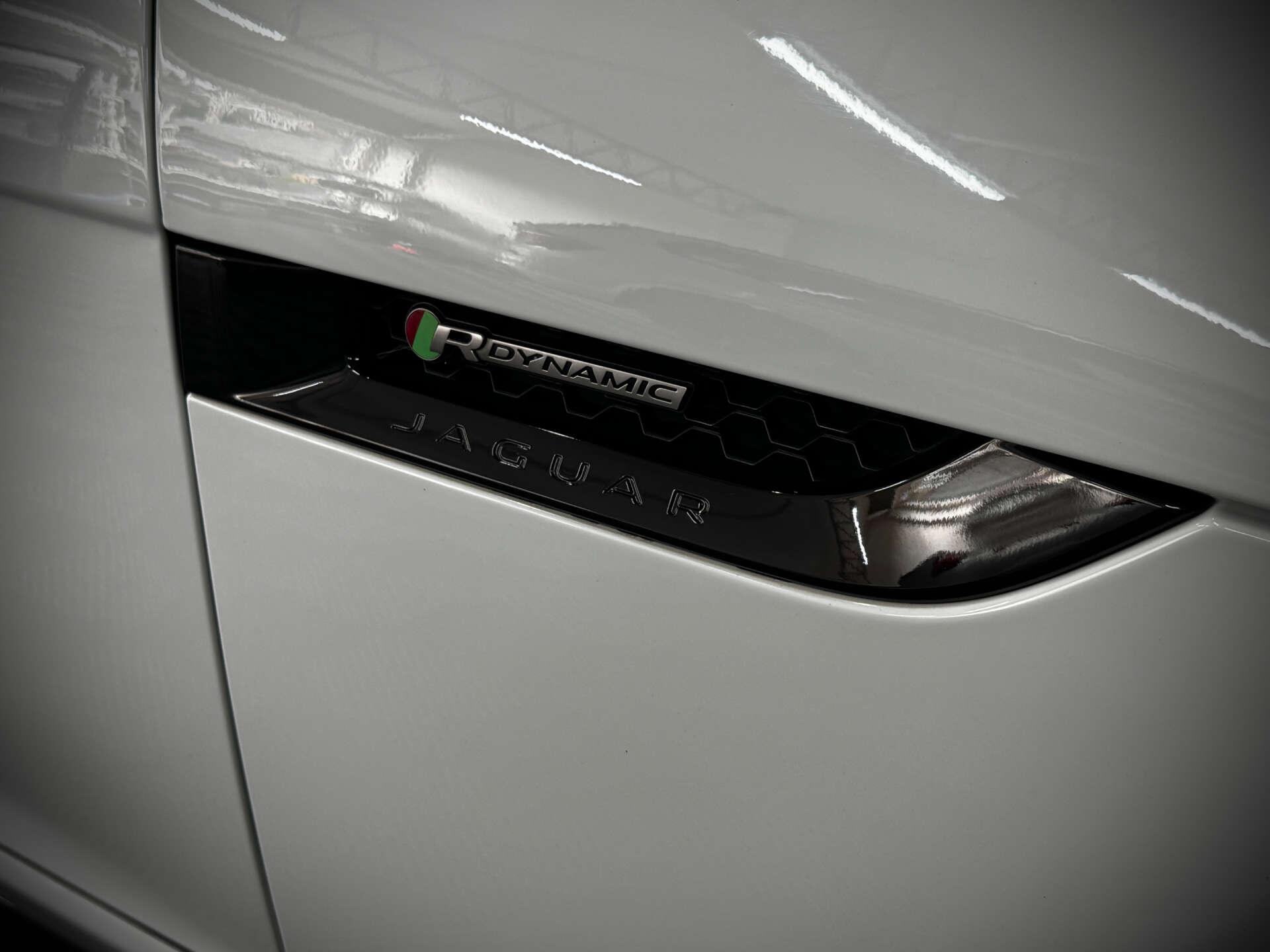 Jaguar F-Type view 20