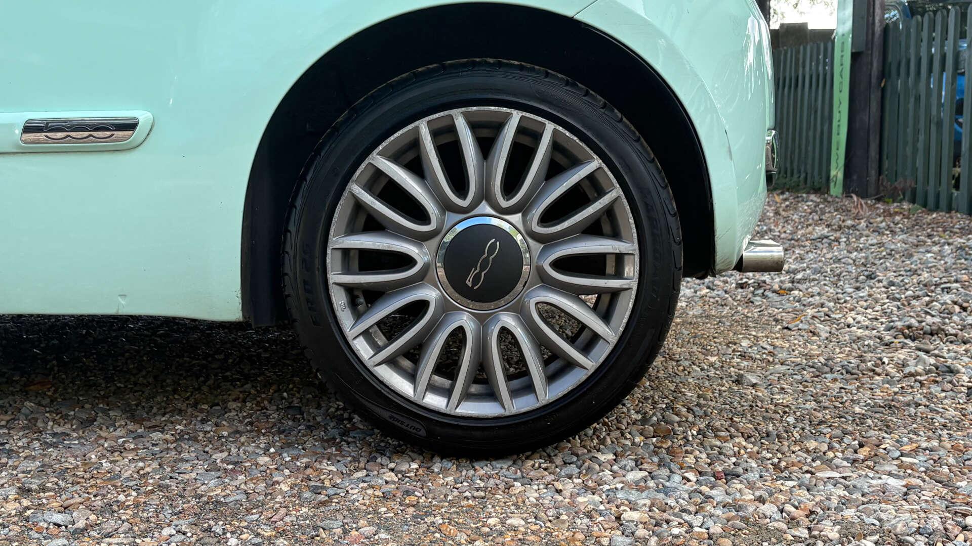 Fiat 500C view 27