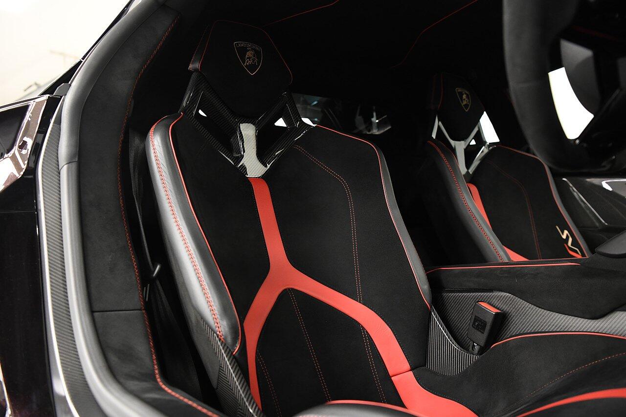 Lamborghini Aventador view 6