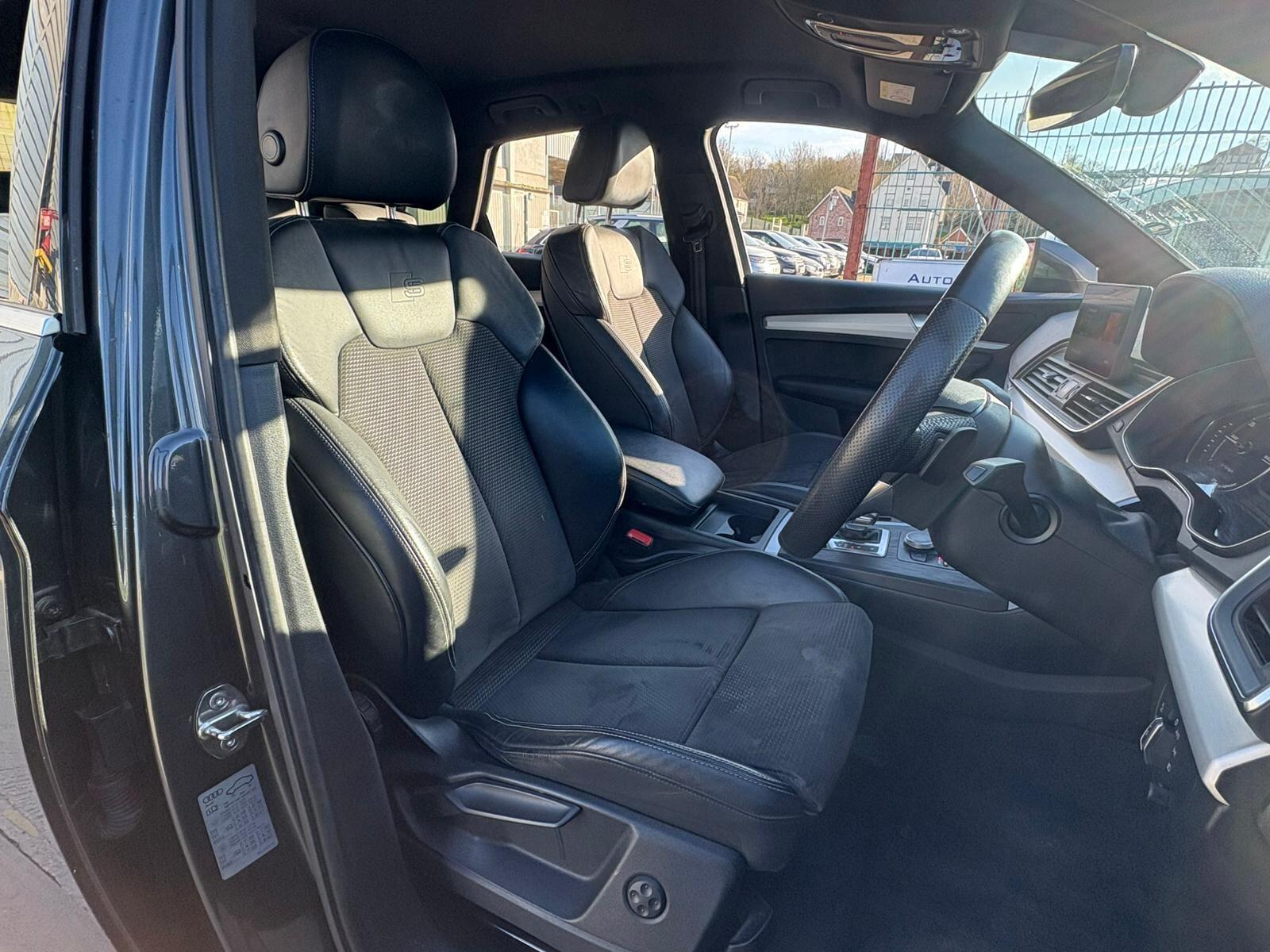 Audi Q5 view 15