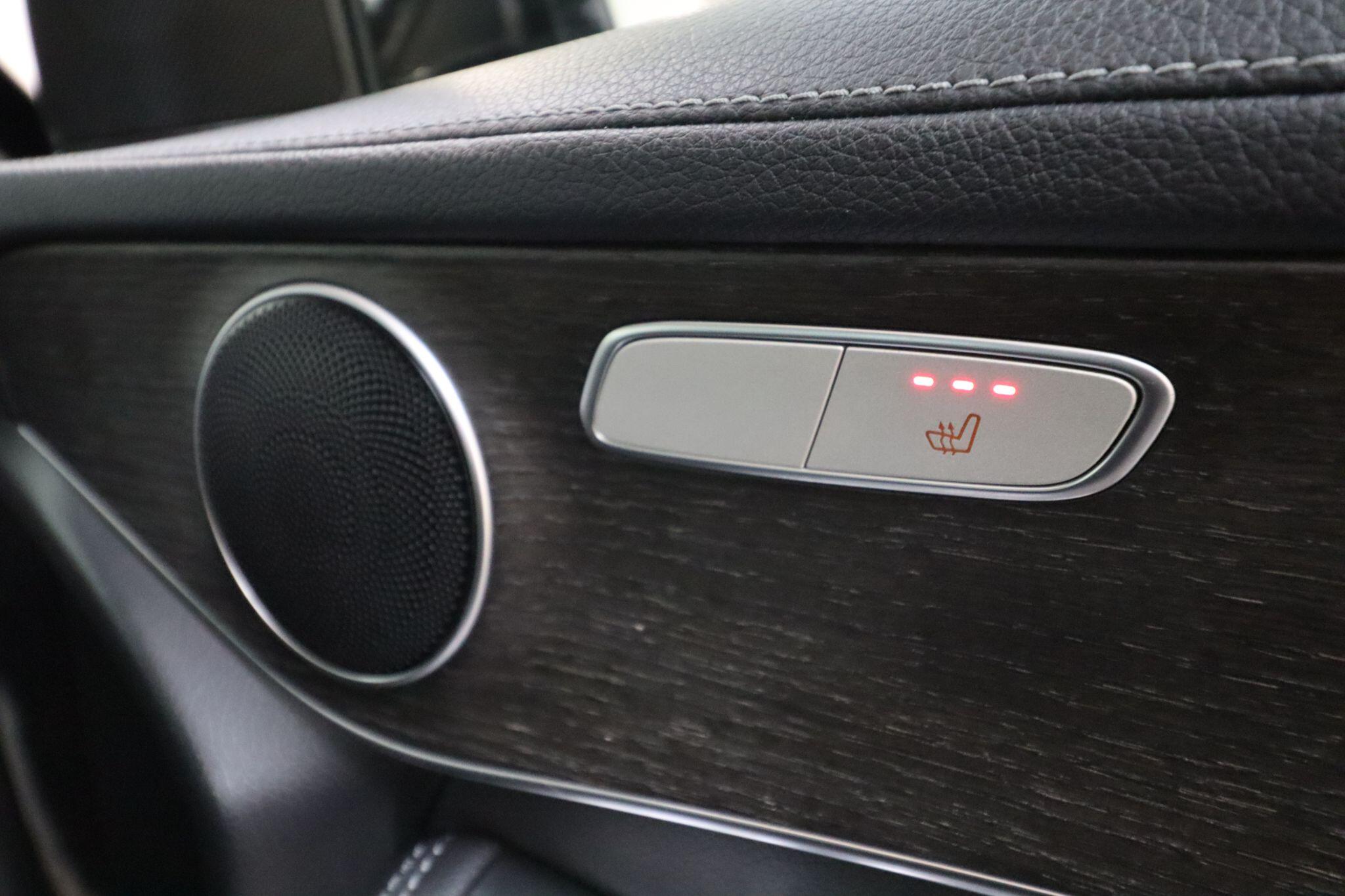 Mercedes-Benz GLC view 17