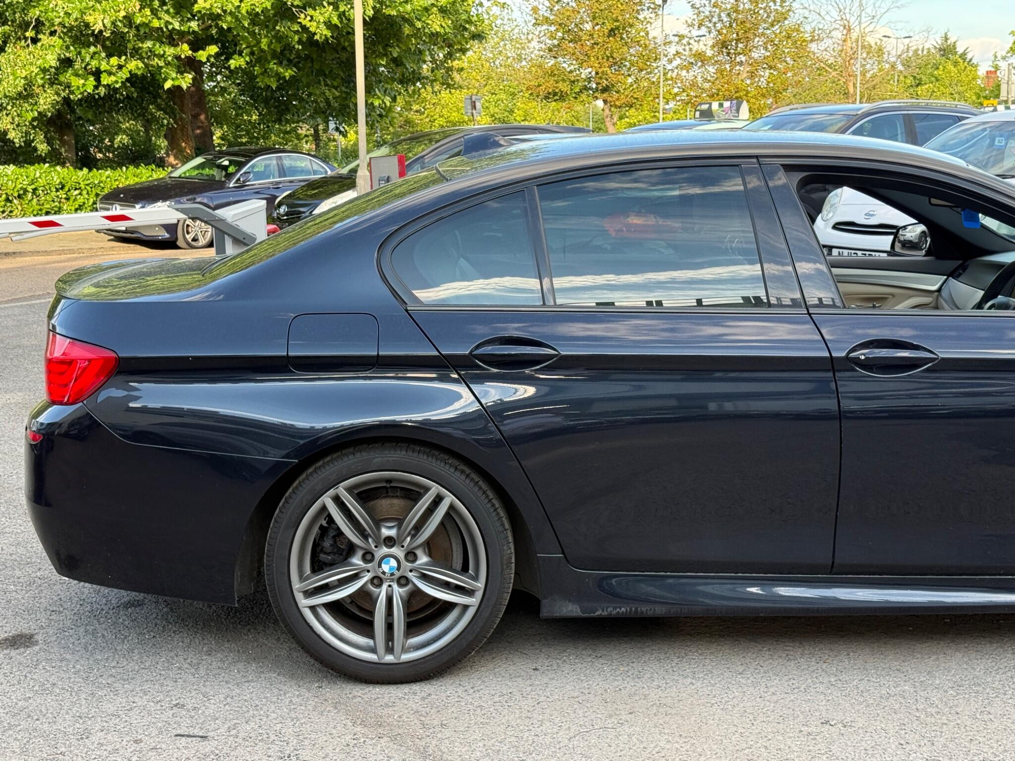 BMW 5 Series - Image 22