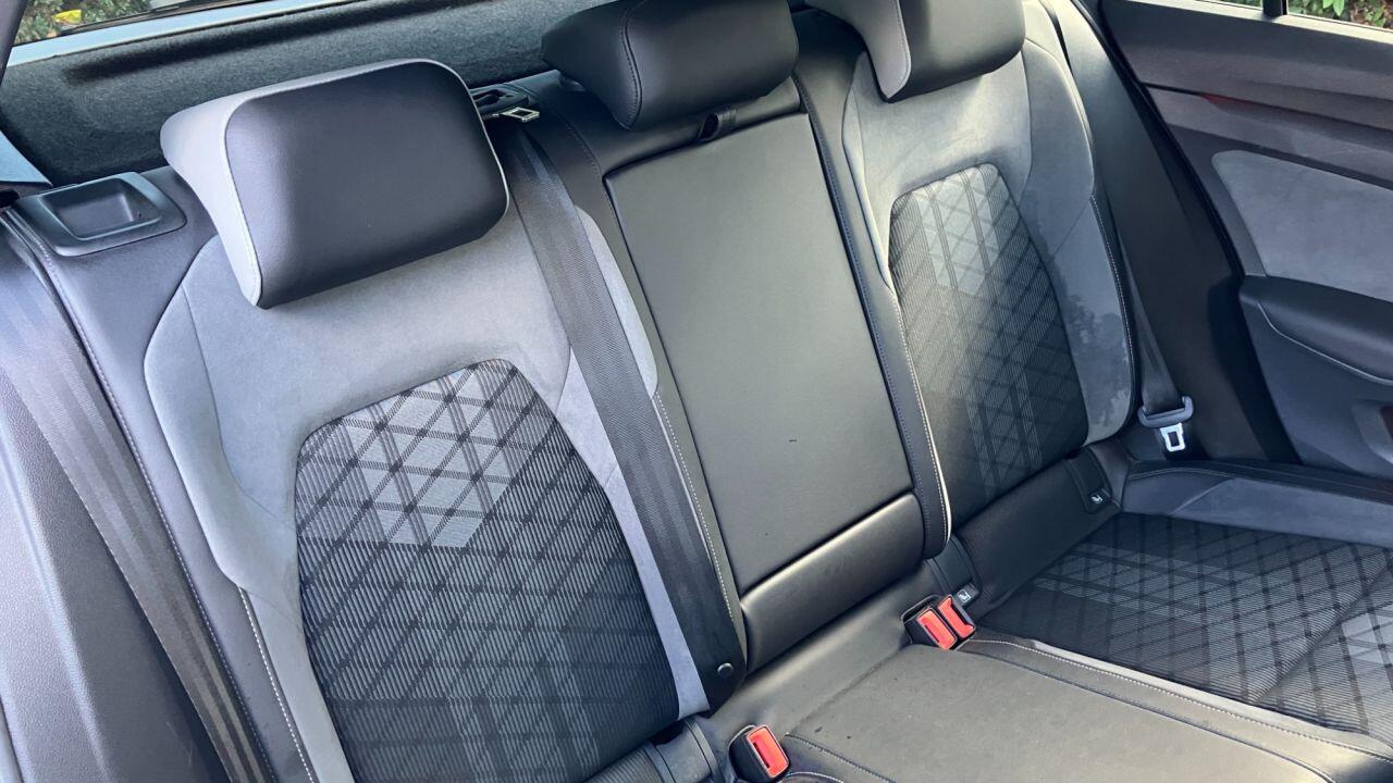 Volkswagen Golf view 28