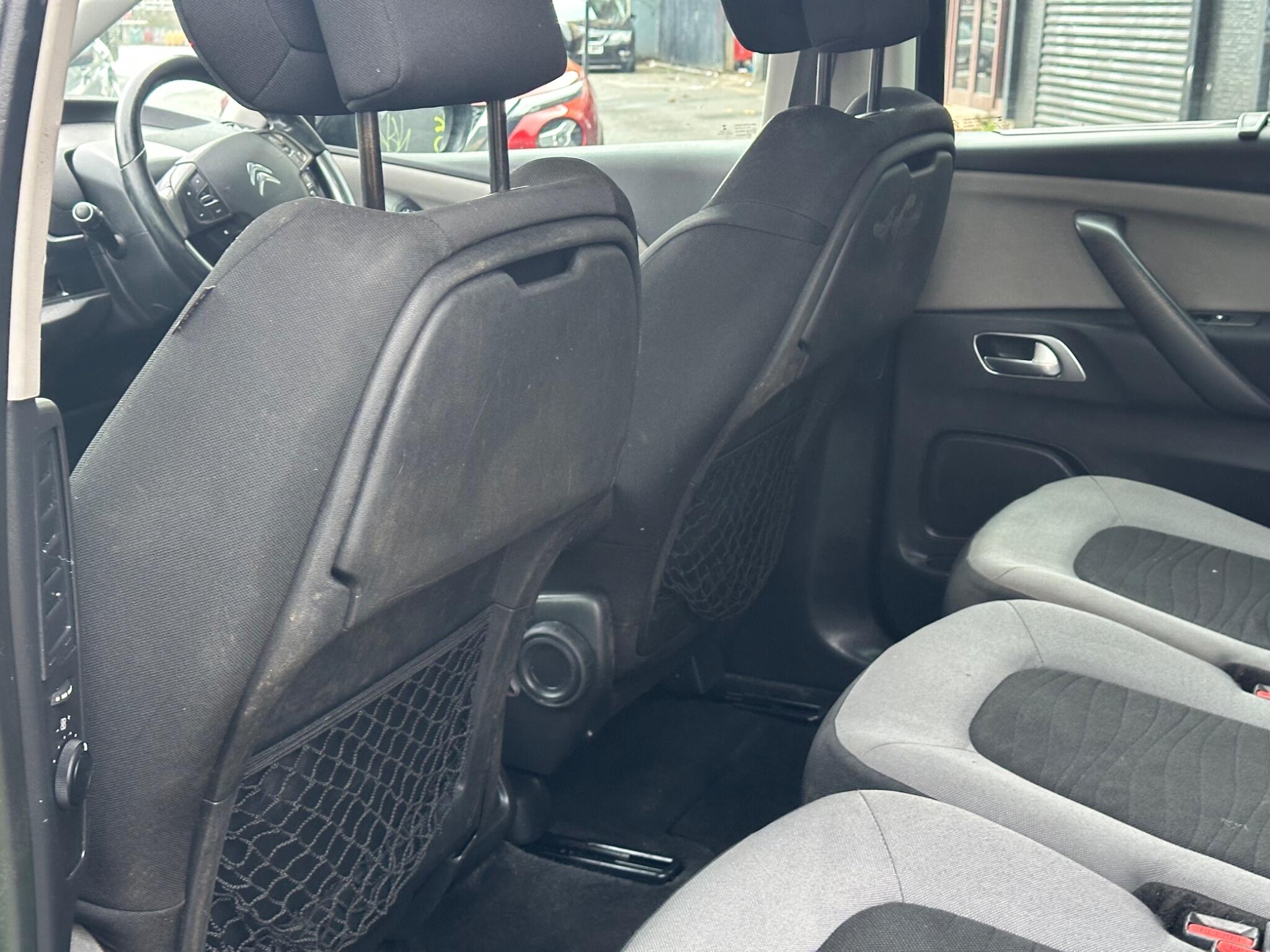 Citroen Grand C4 Picasso view 13