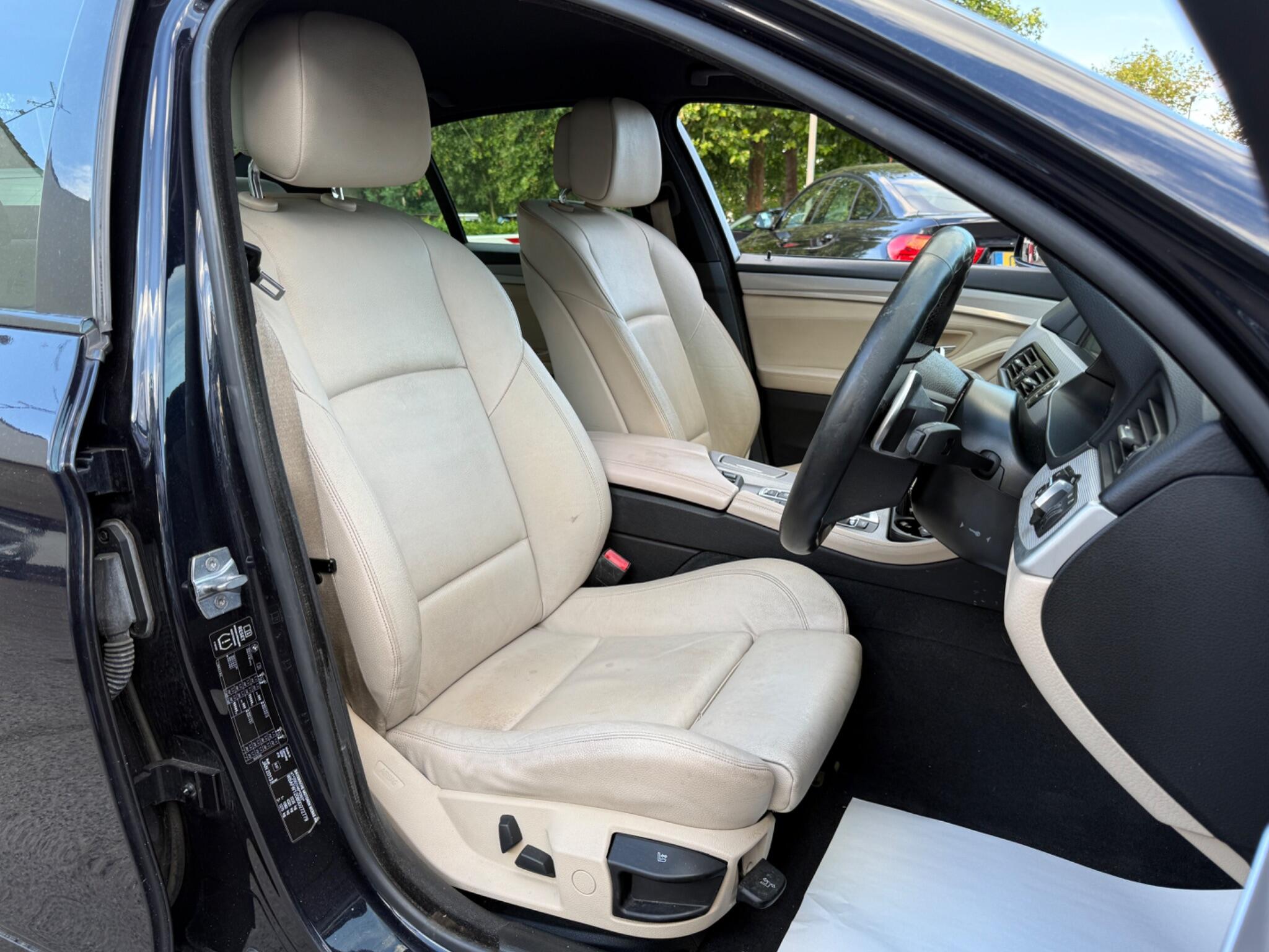 BMW 5 Series - Image 32