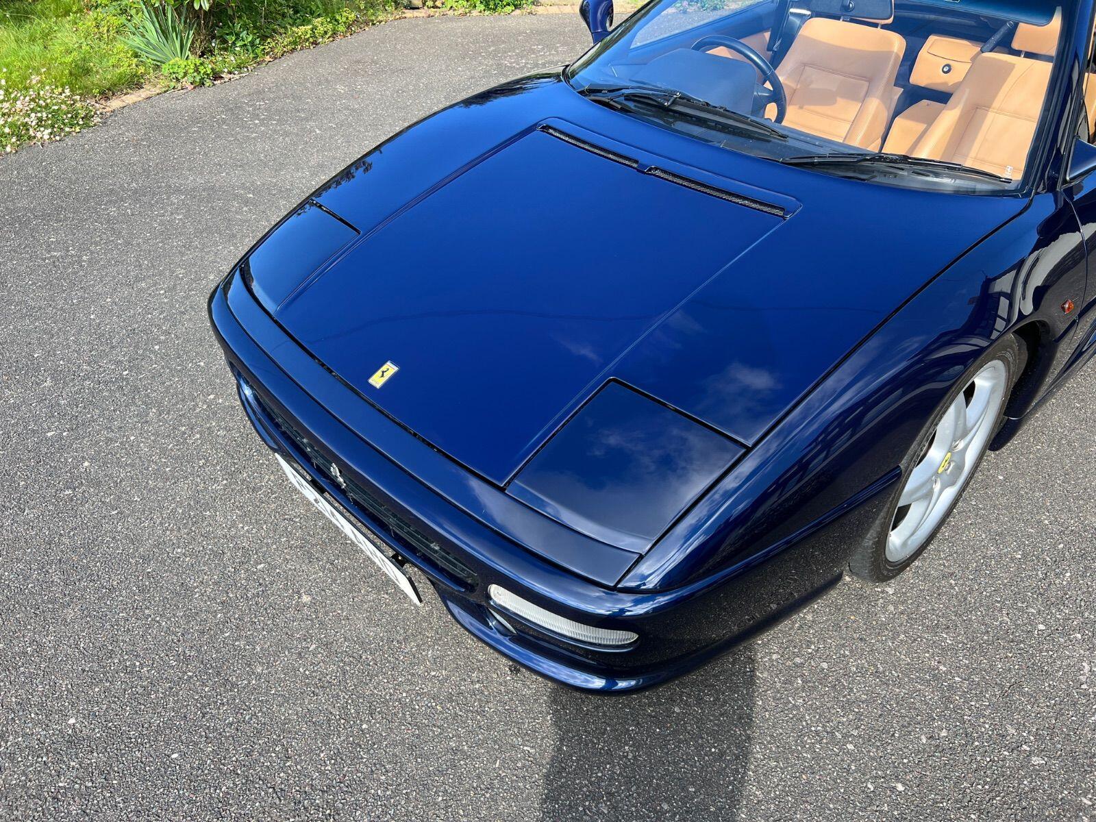 Ferrari F355 view 56
