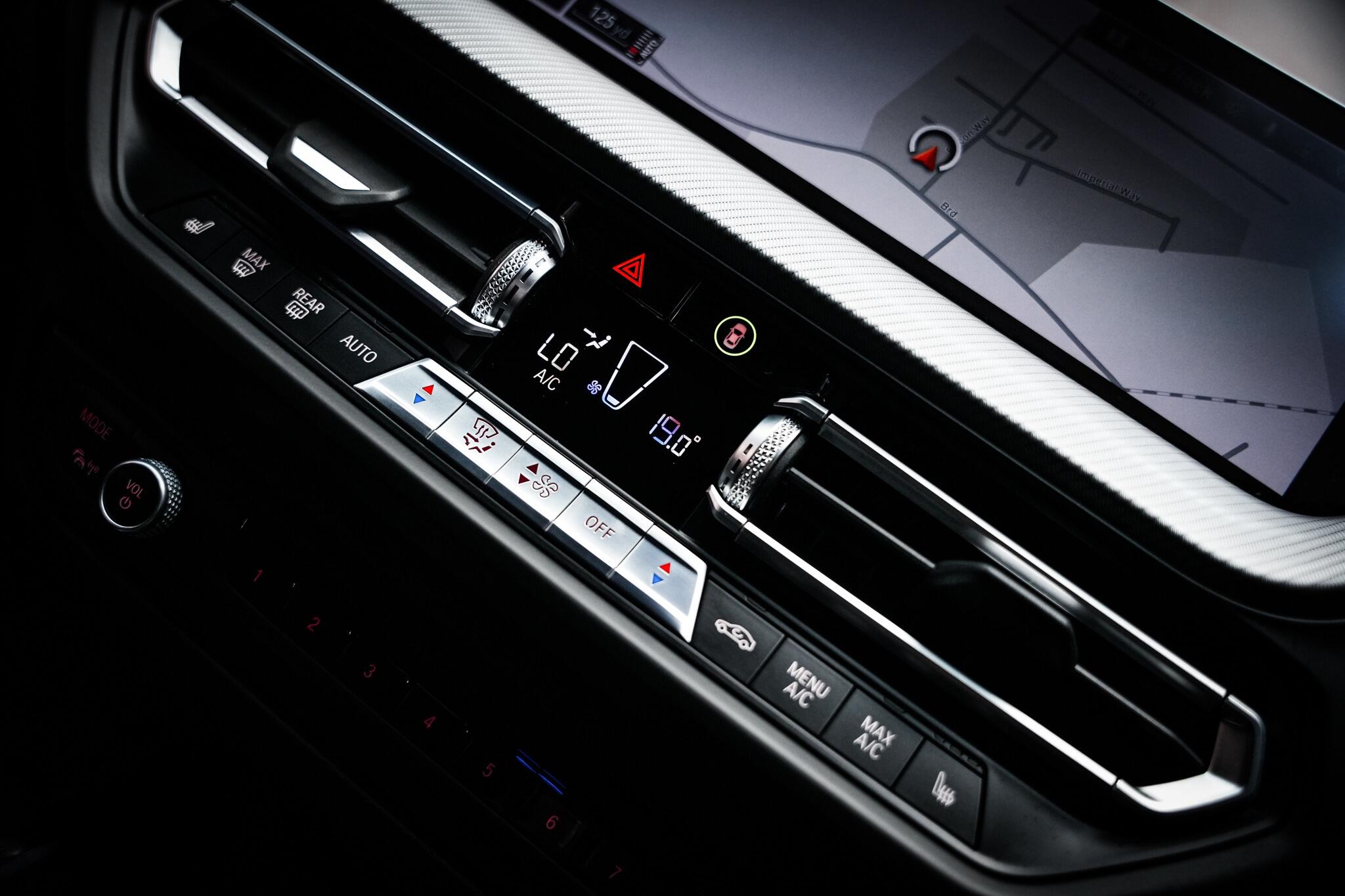 BMW 1 Series view 44