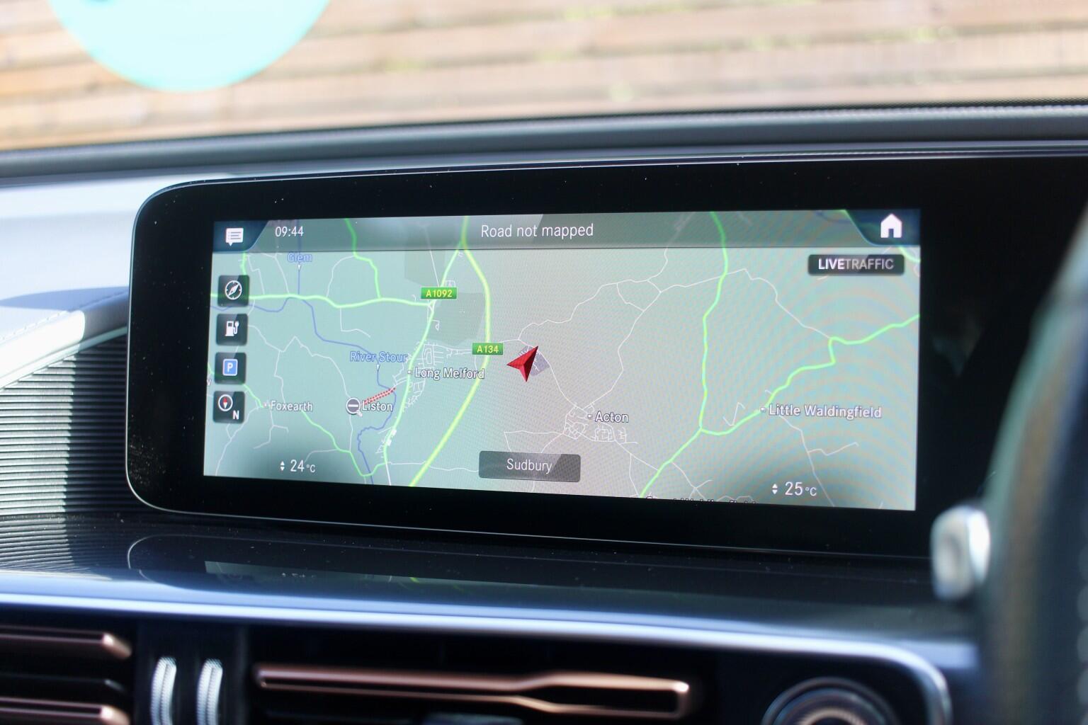 Mercedes-Benz Eqc view 21