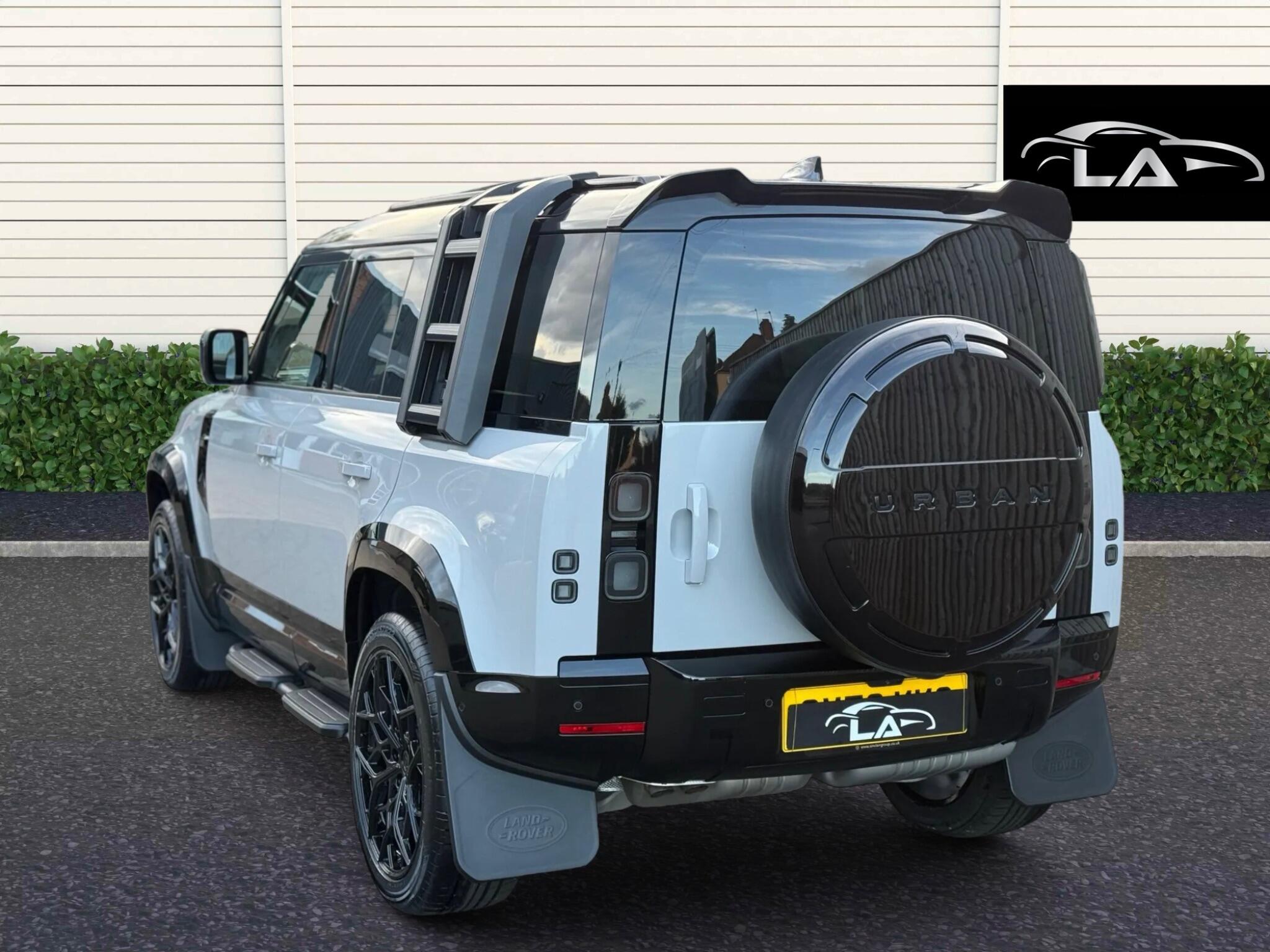 Land Rover Defender view 6