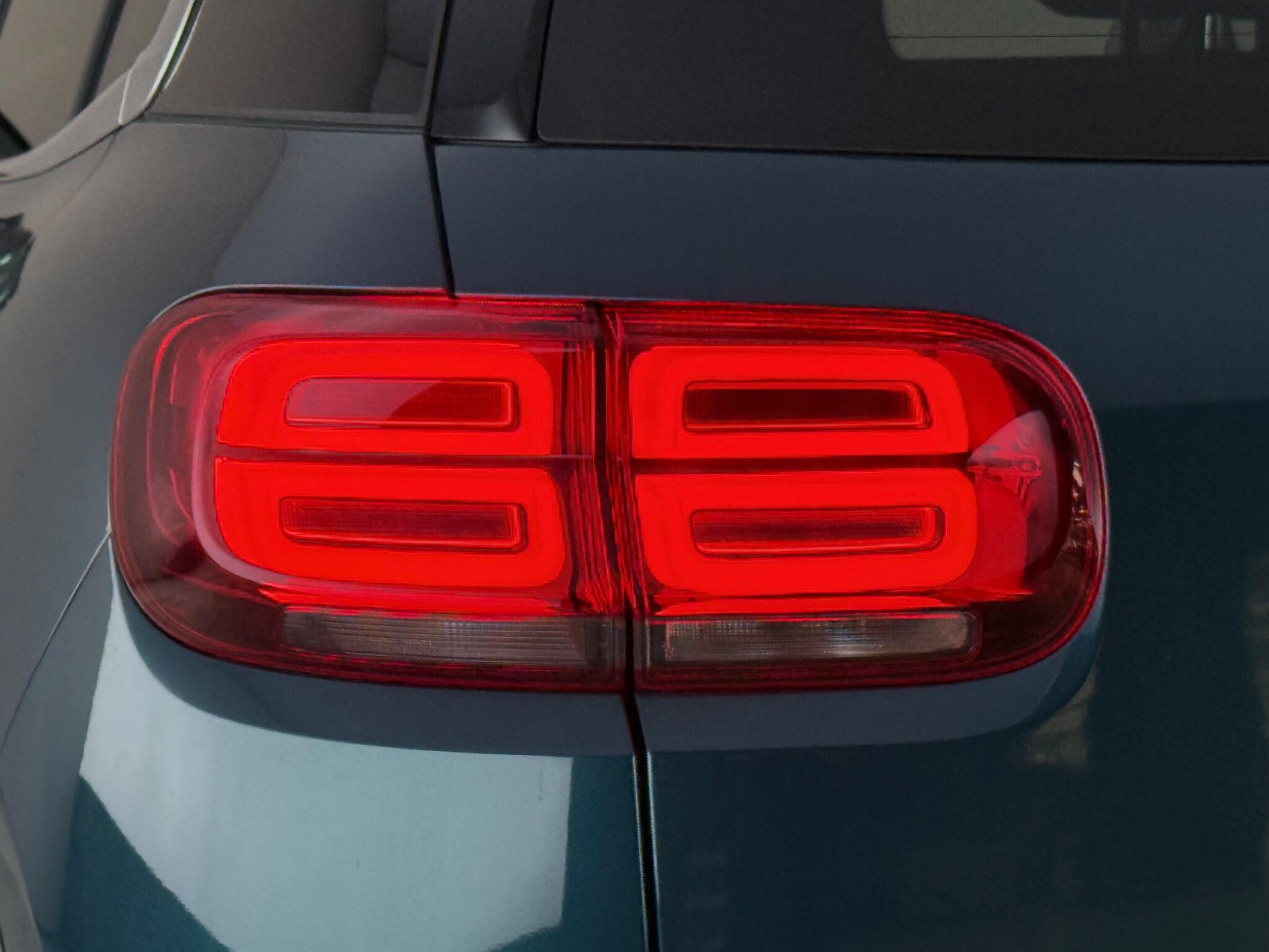 Citroen C5 Aircross view 6