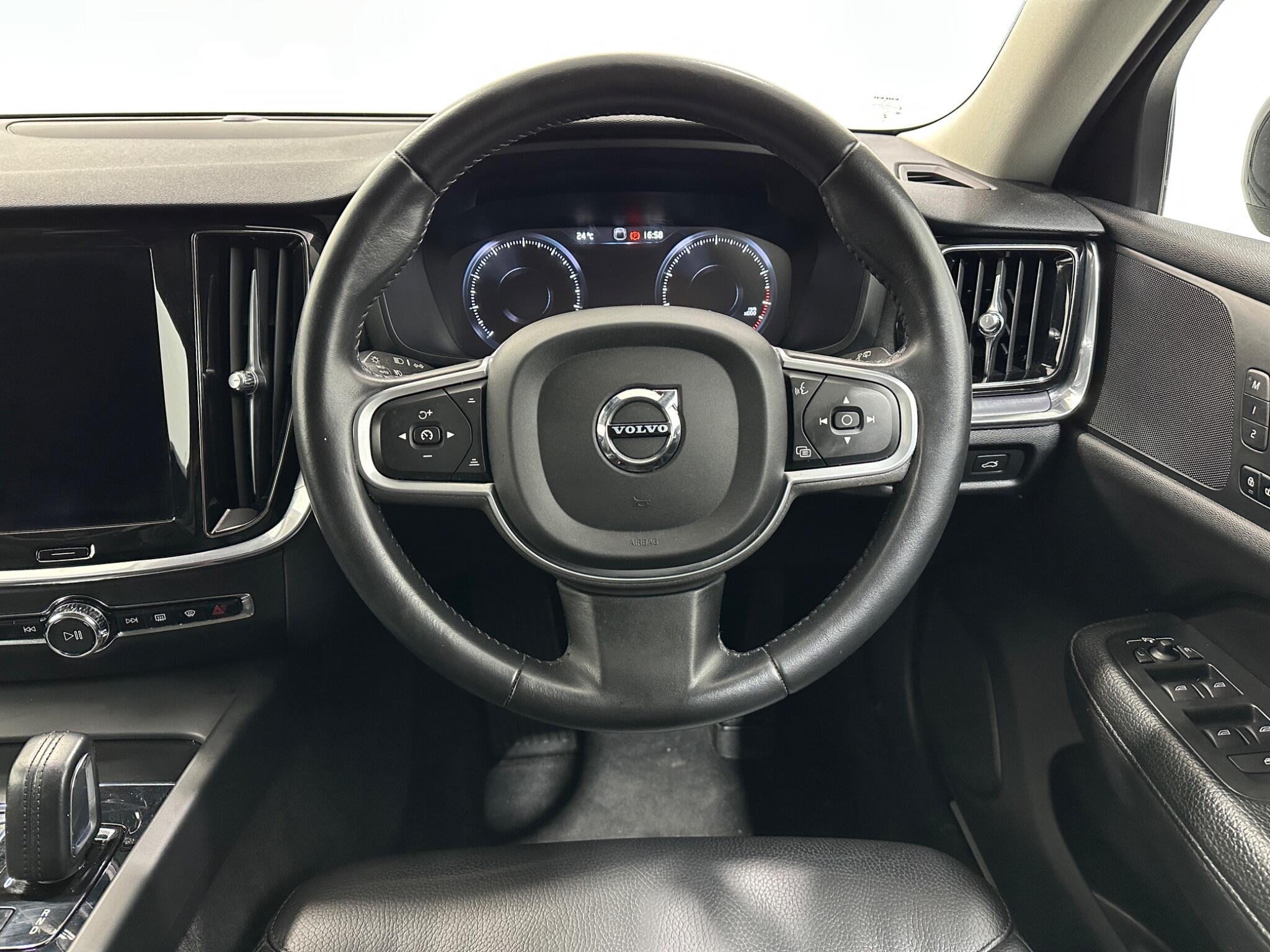 Volvo V60 view 13