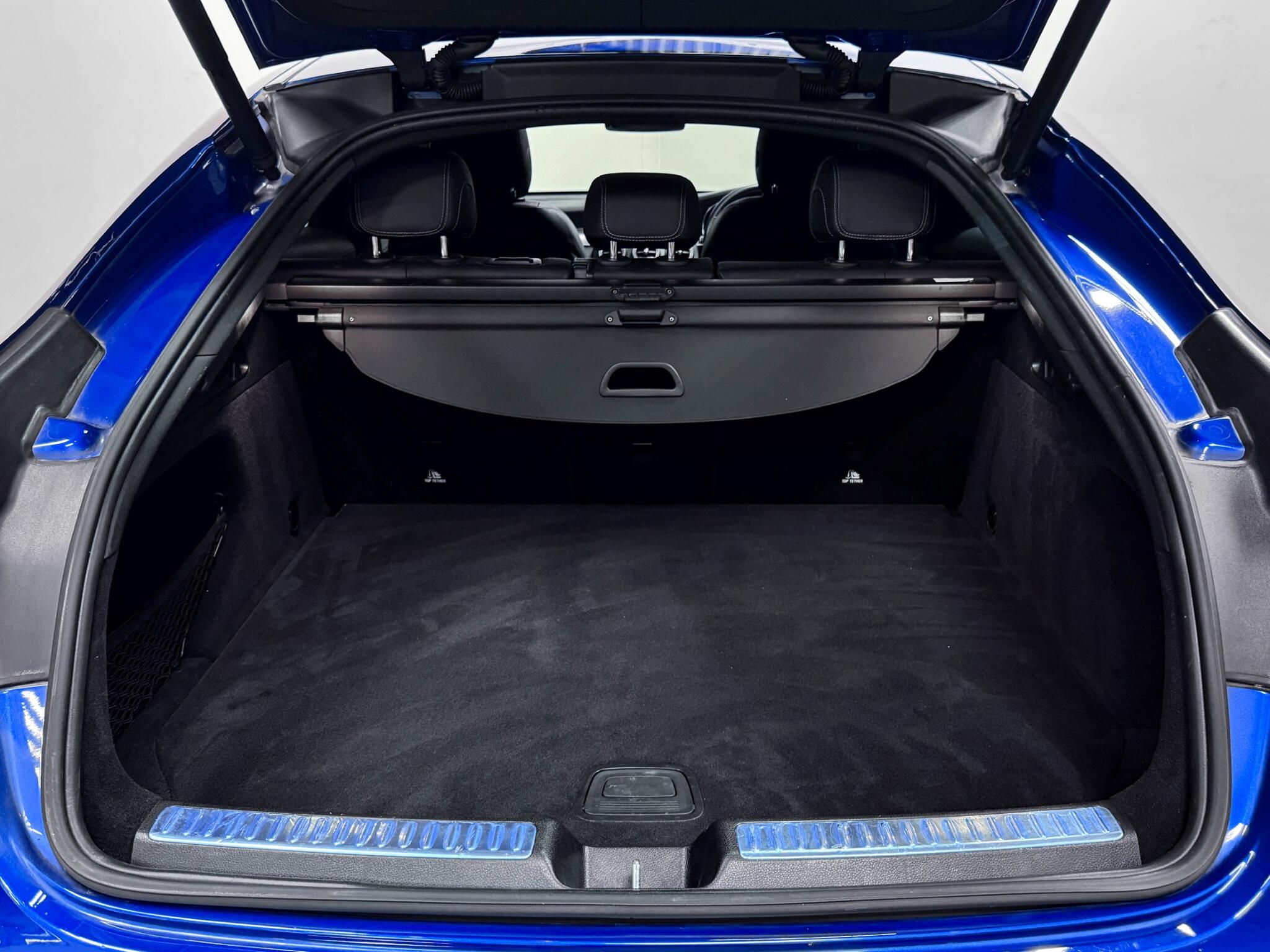 Mercedes-Benz GLC view 12