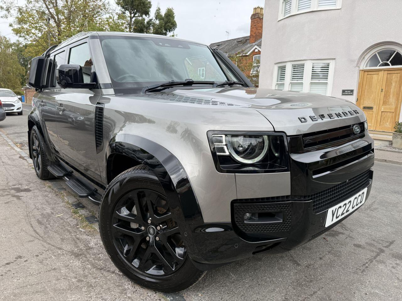Land Rover Defender 110 main image
