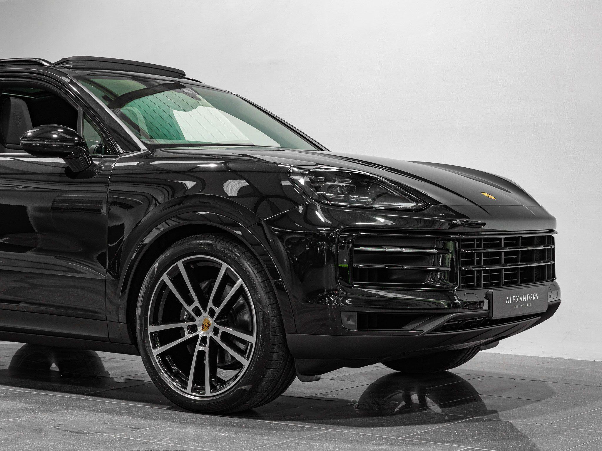 Porsche Cayenne view 10
