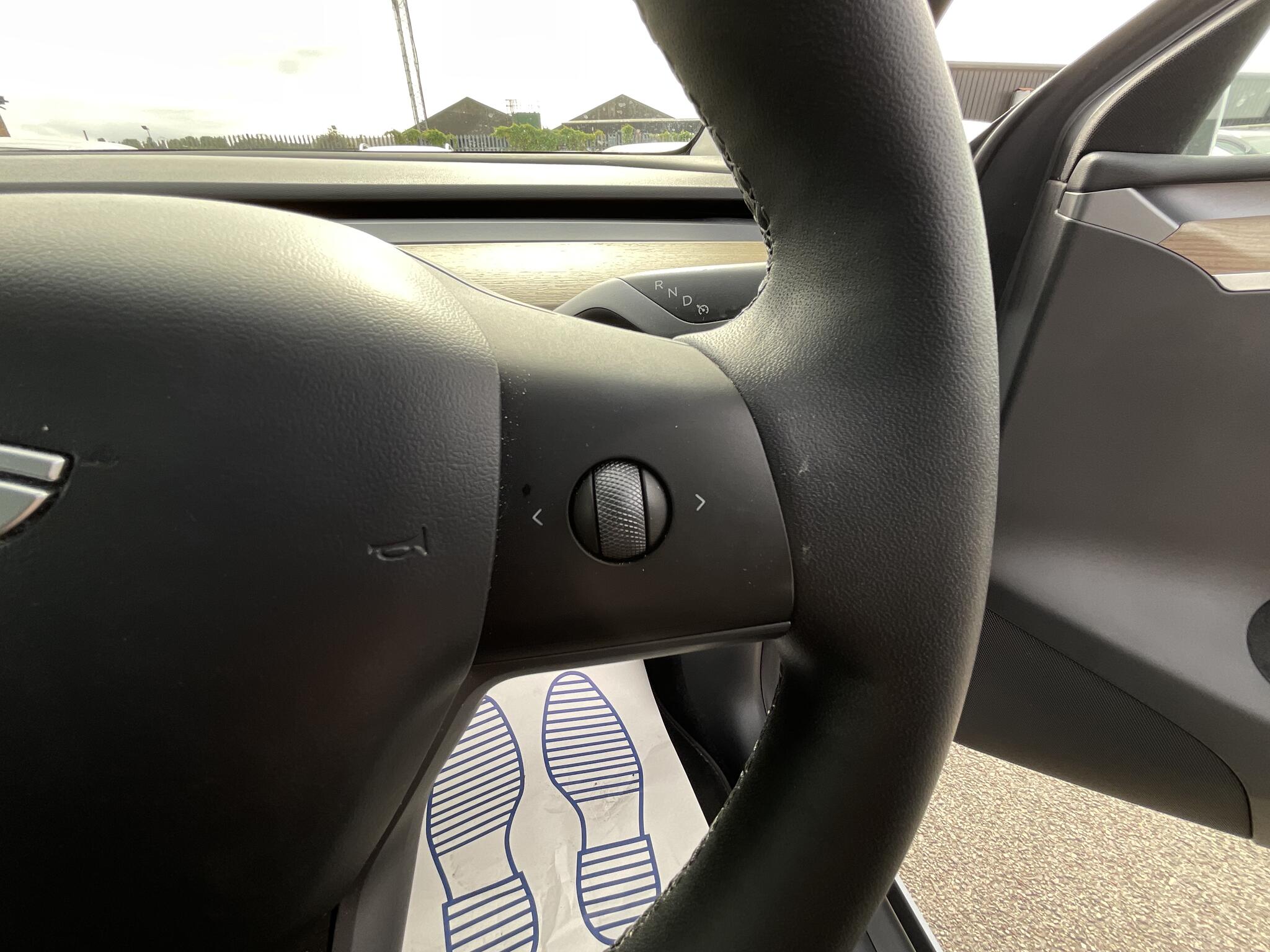 Tesla Model Y view 21