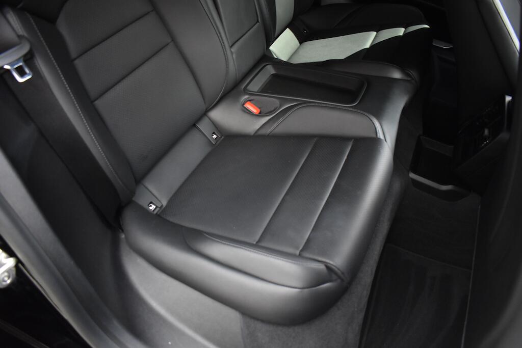 Porsche Taycan view 35