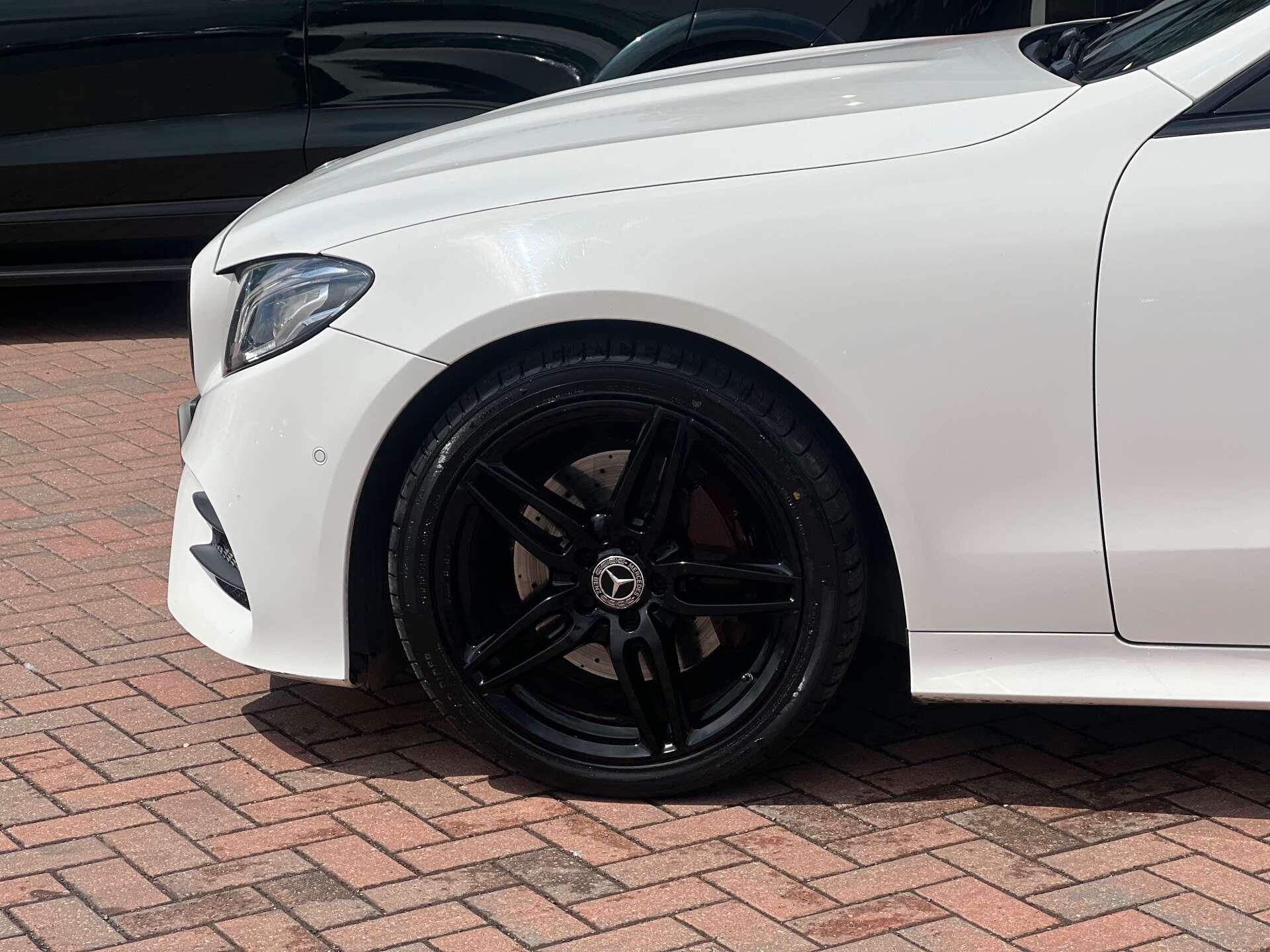 Mercedes-Benz E-Class view 13