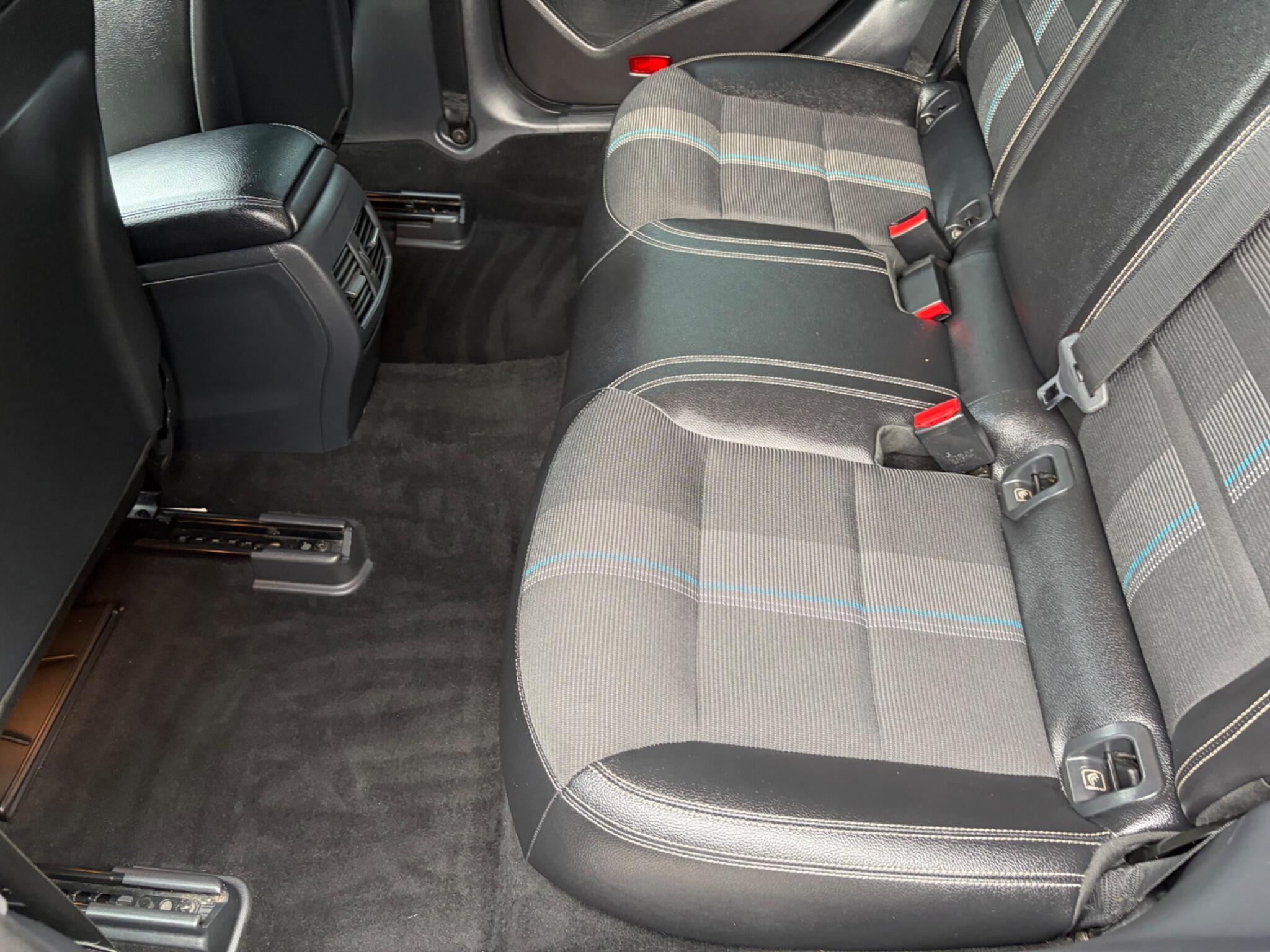 Mercedes-Benz Cla view 68