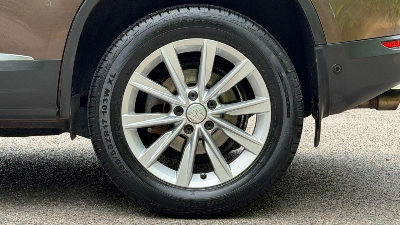 Volkswagen Tiguan view 38