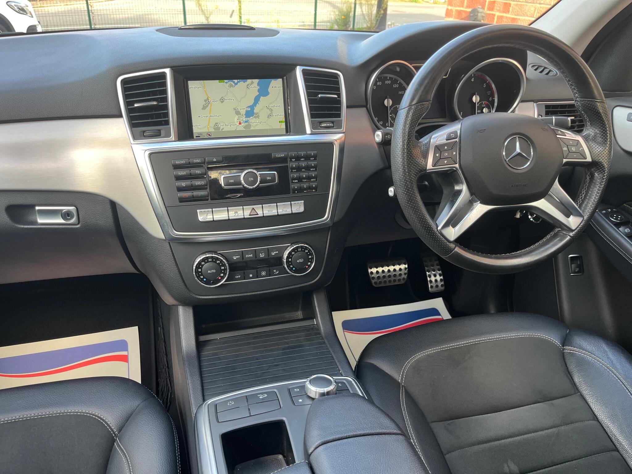 Mercedes-Benz M-Class view 4