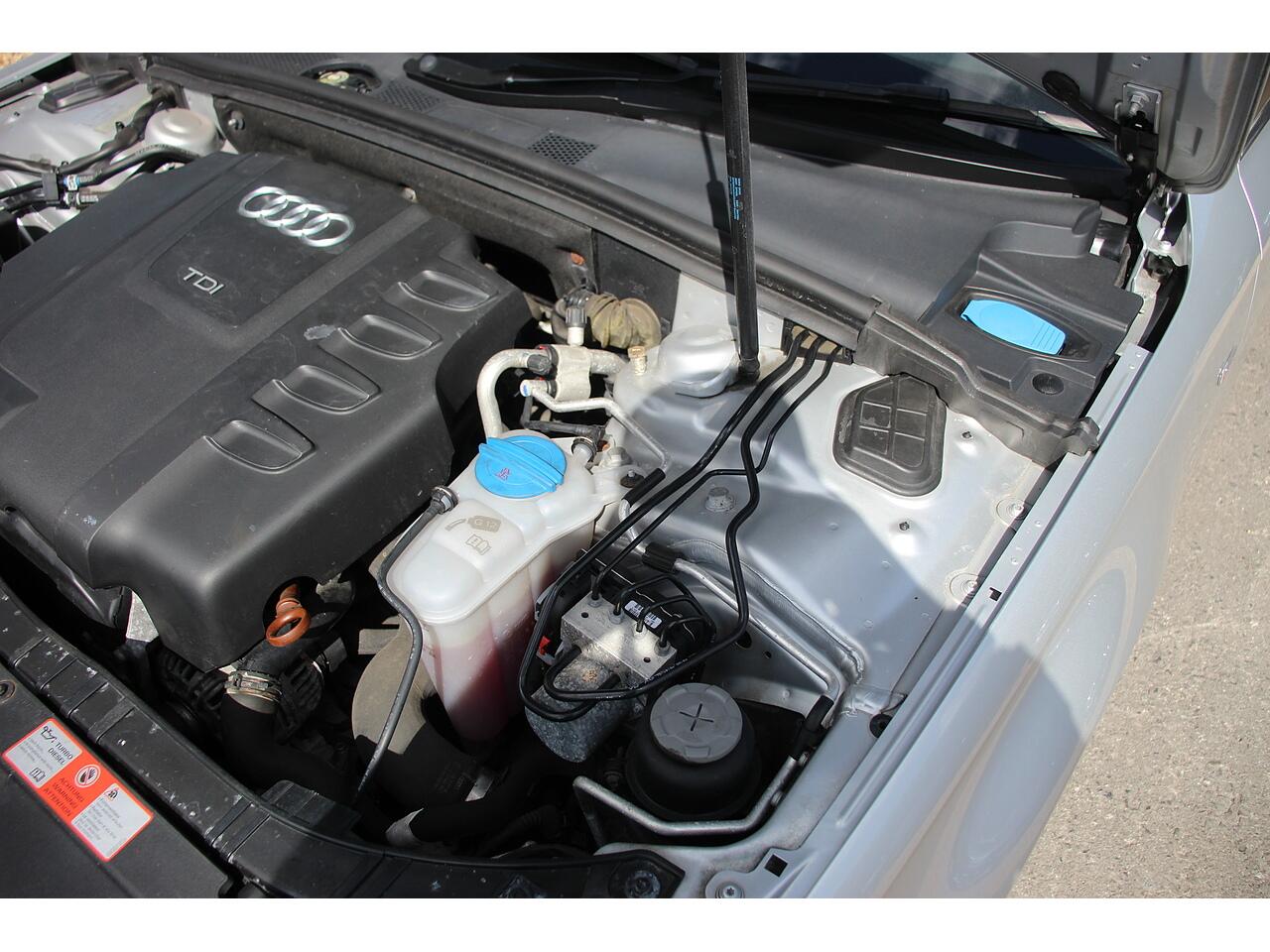 Audi A4 view 44