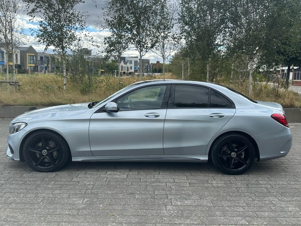 Mercedes-Benz C-Class view 11