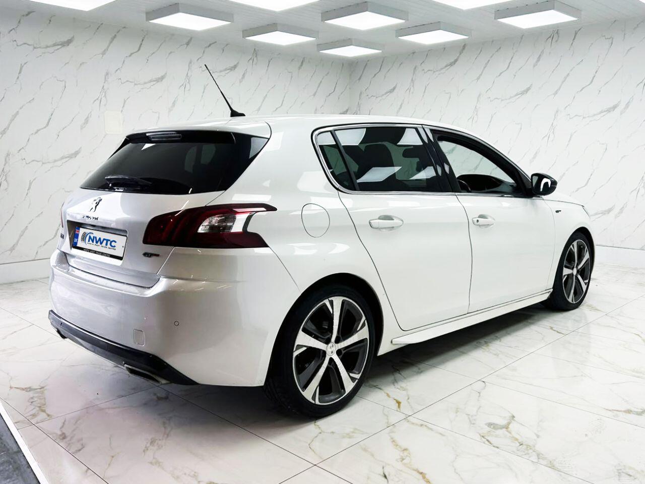 Peugeot 308 view 12