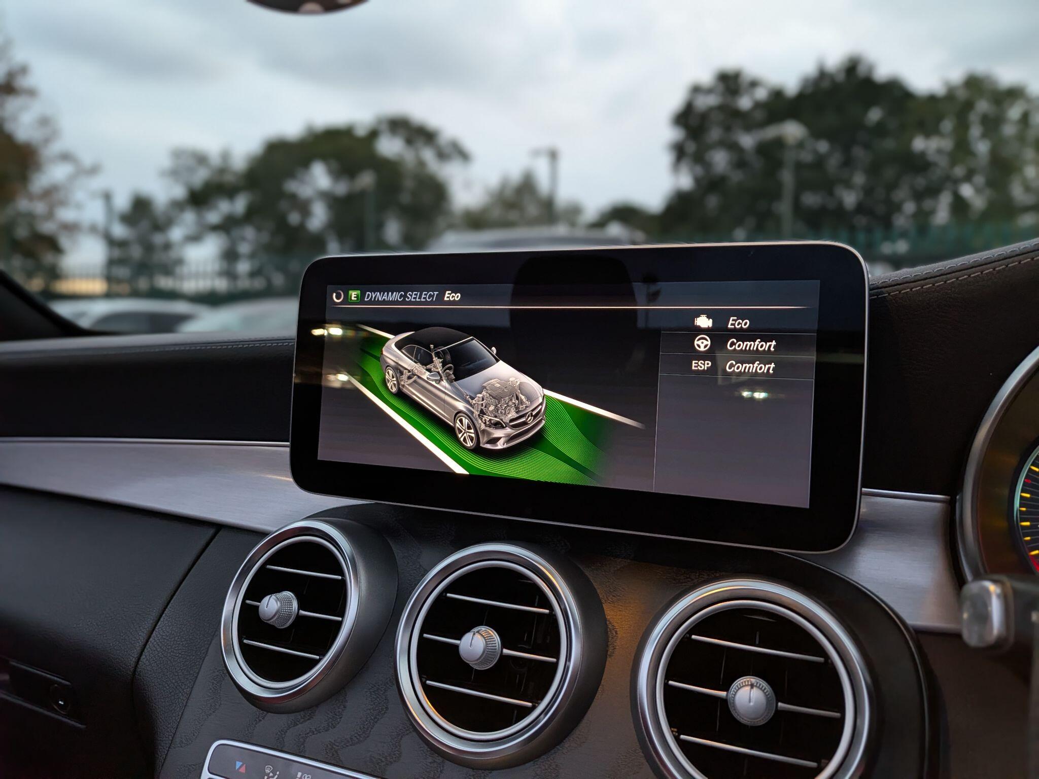 Mercedes-Benz C Class view 56