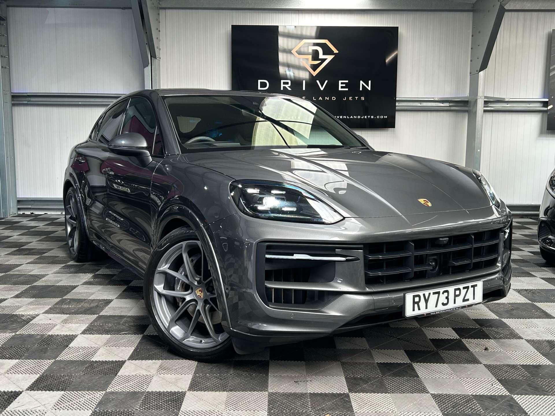 Porsche Cayenne main image